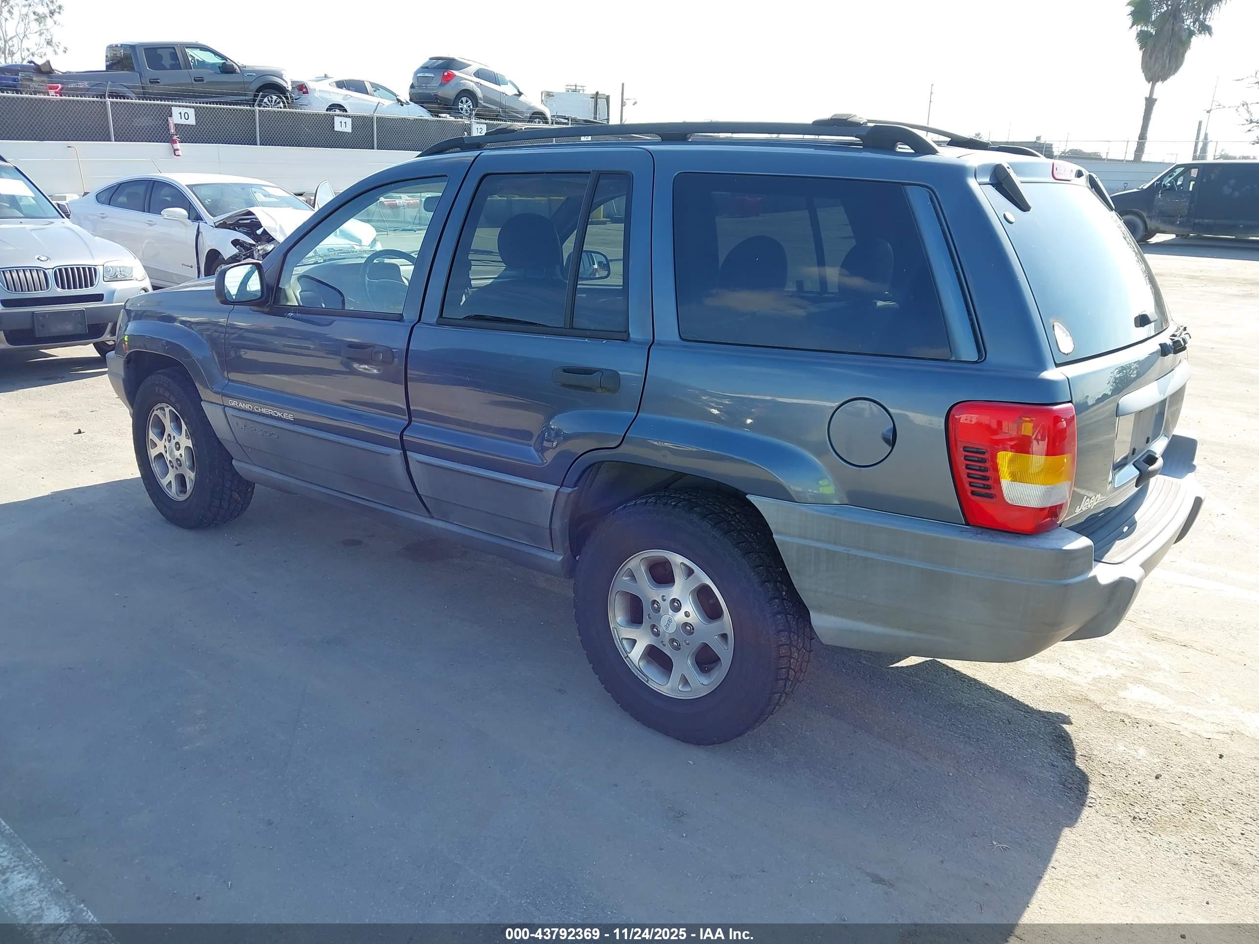JEEP GRAND image 3