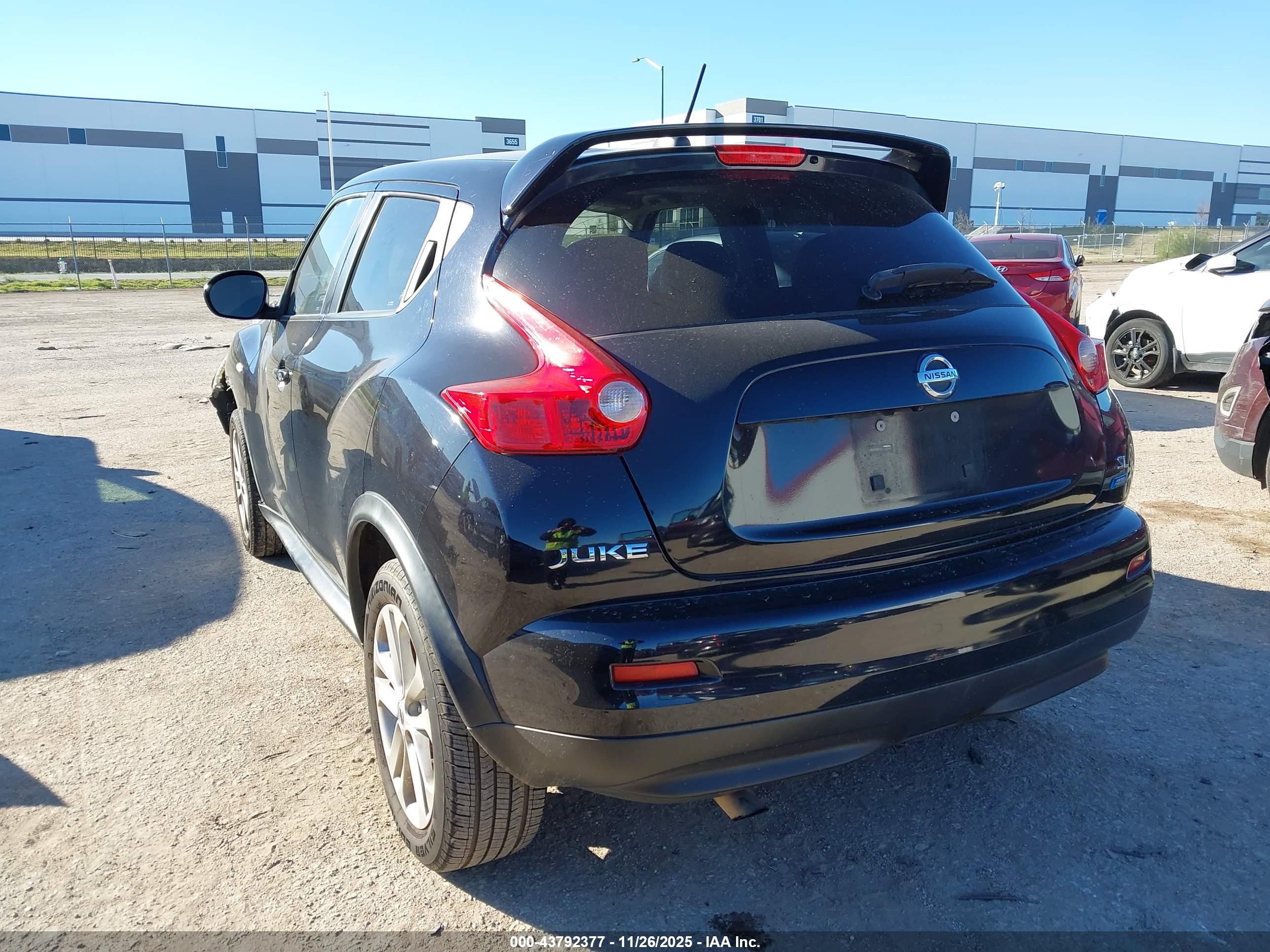 NISSAN JUKE image 3