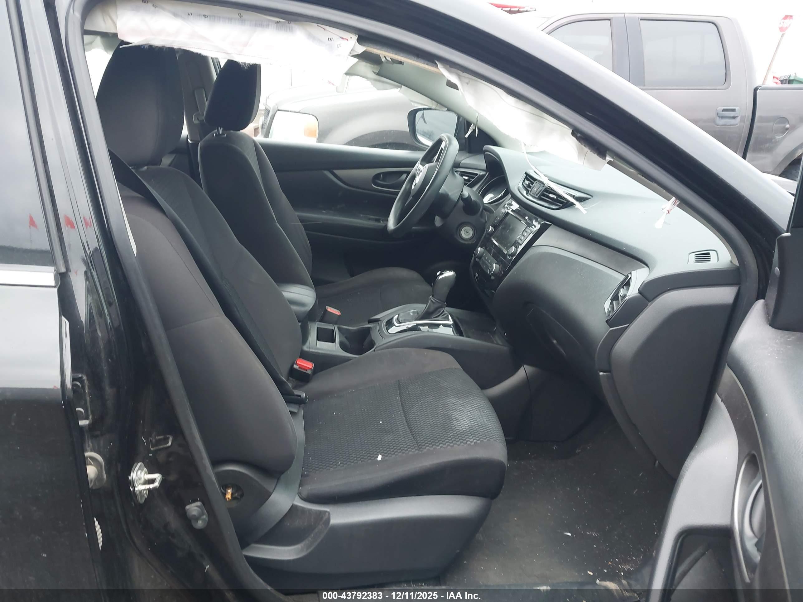NISSAN ROGUE image 5