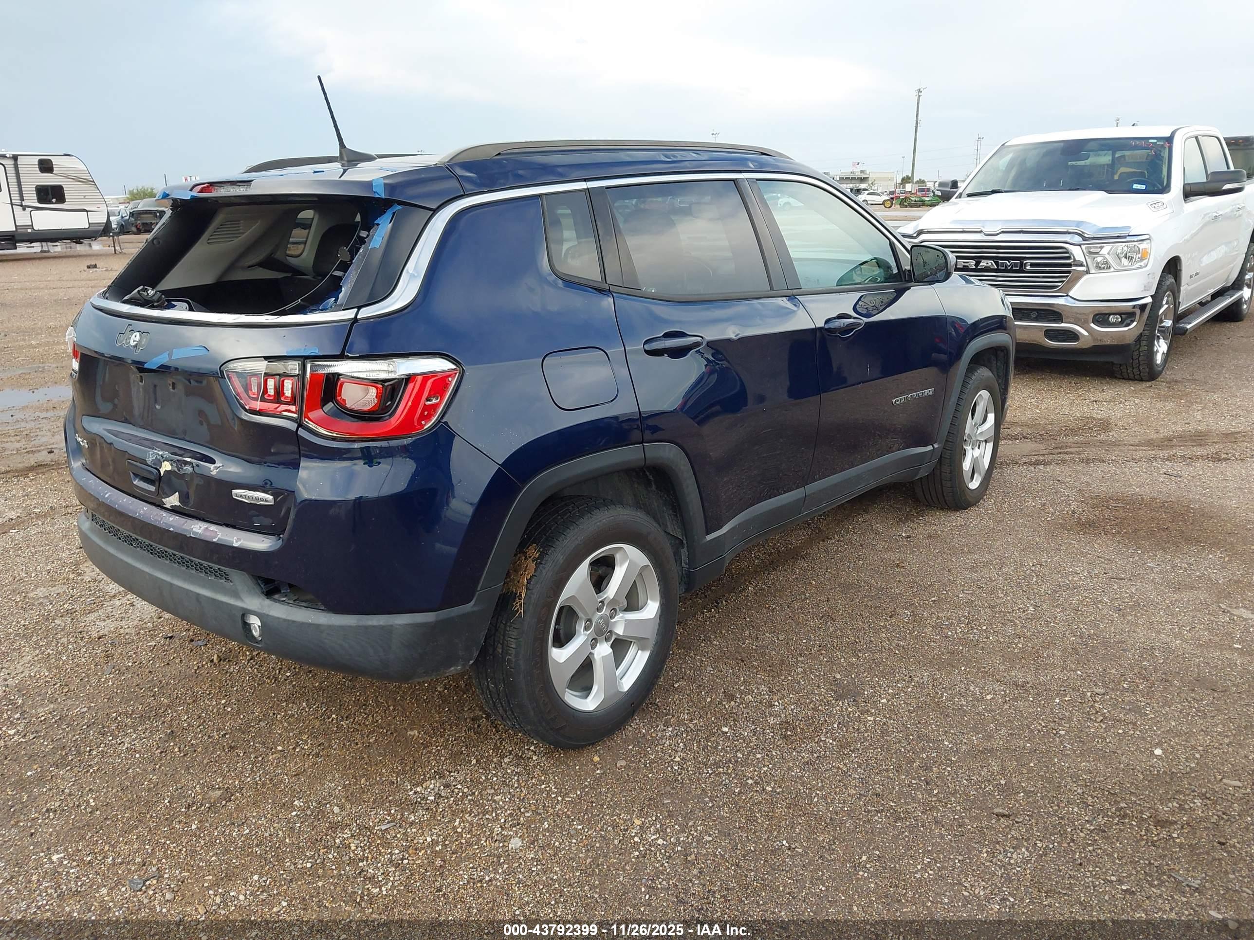 JEEP COMPASS image 4