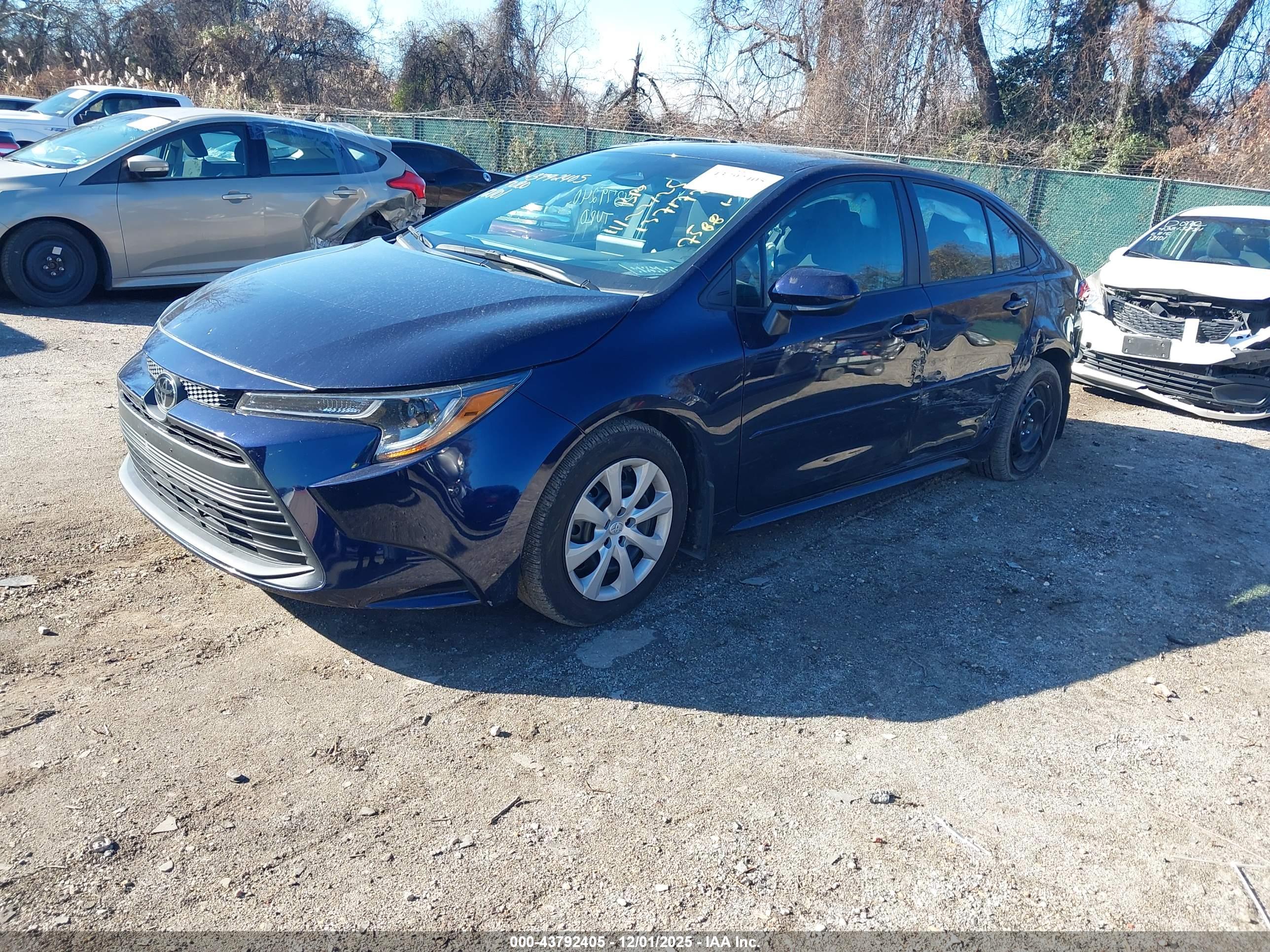 TOYOTA COROLLA image 2