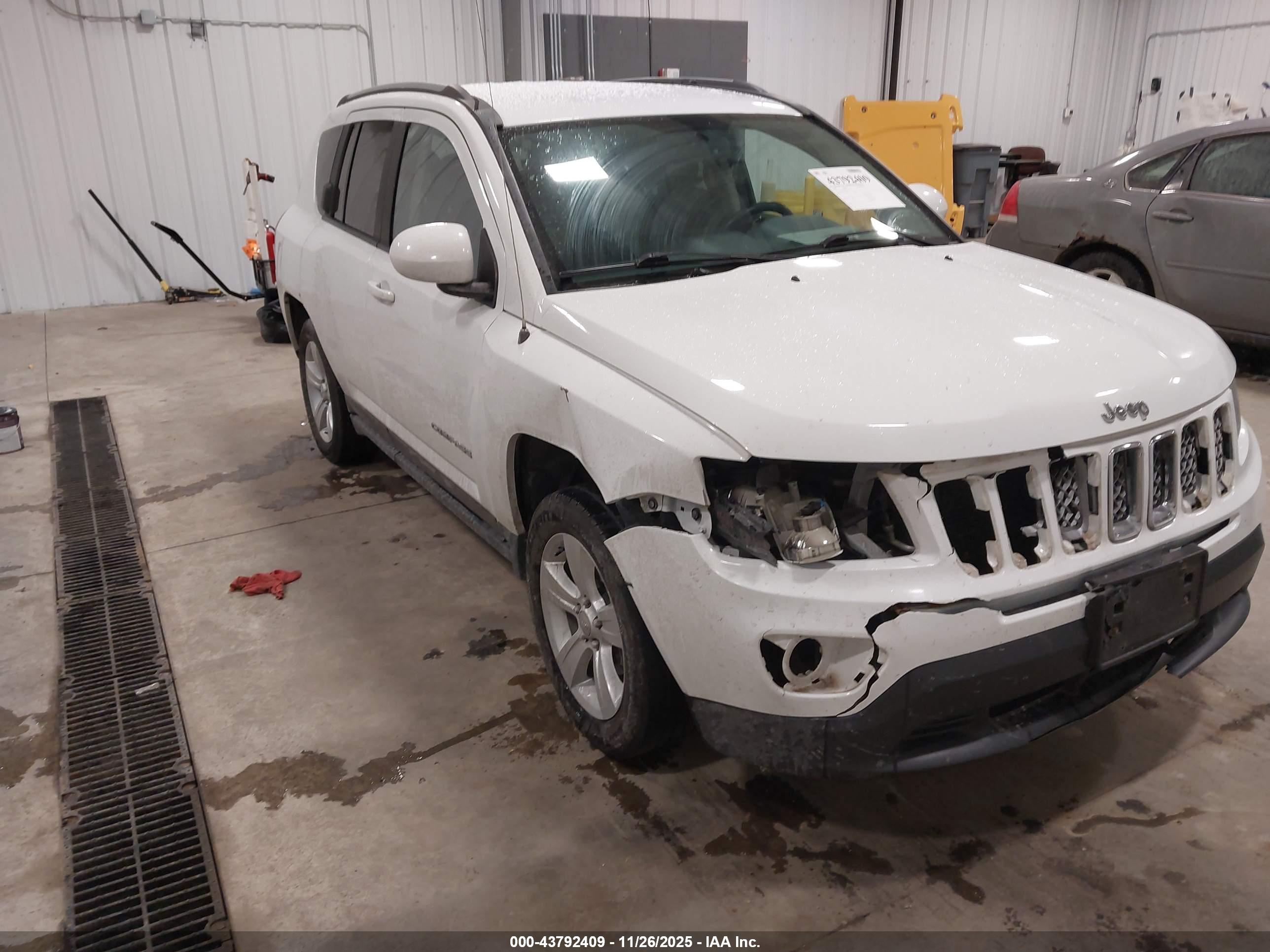 JEEP COMPASS image 6