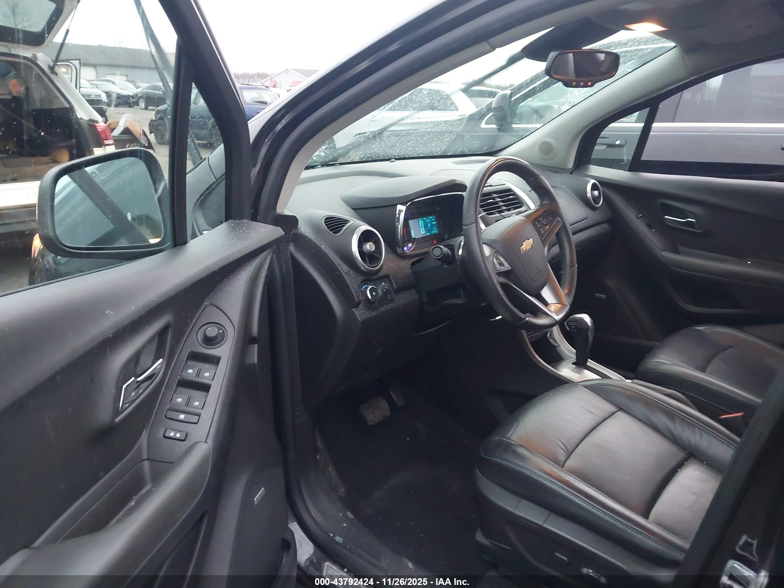 CHEVROLET TRAX image 5