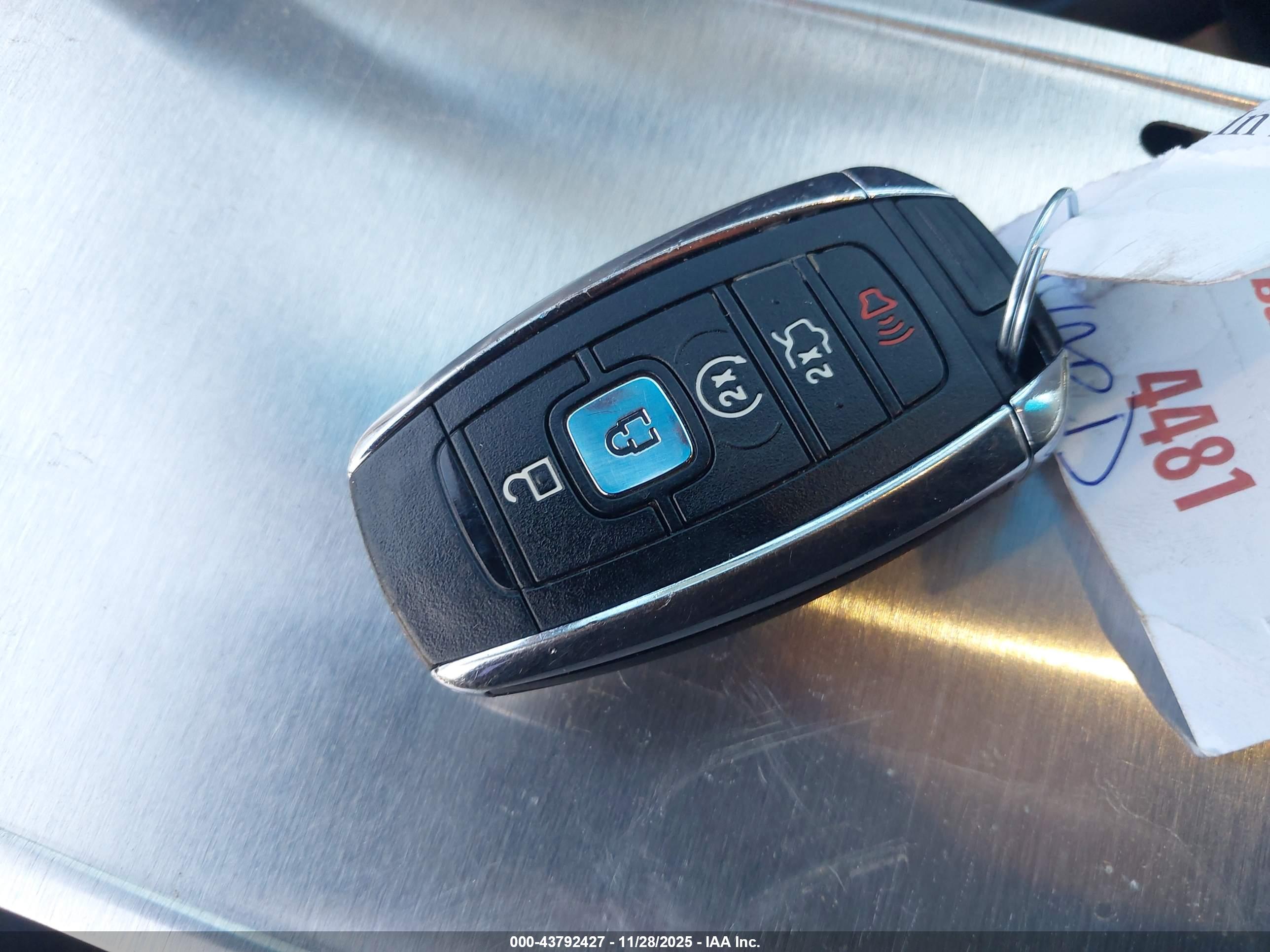 LINCOLN MKZ image 11