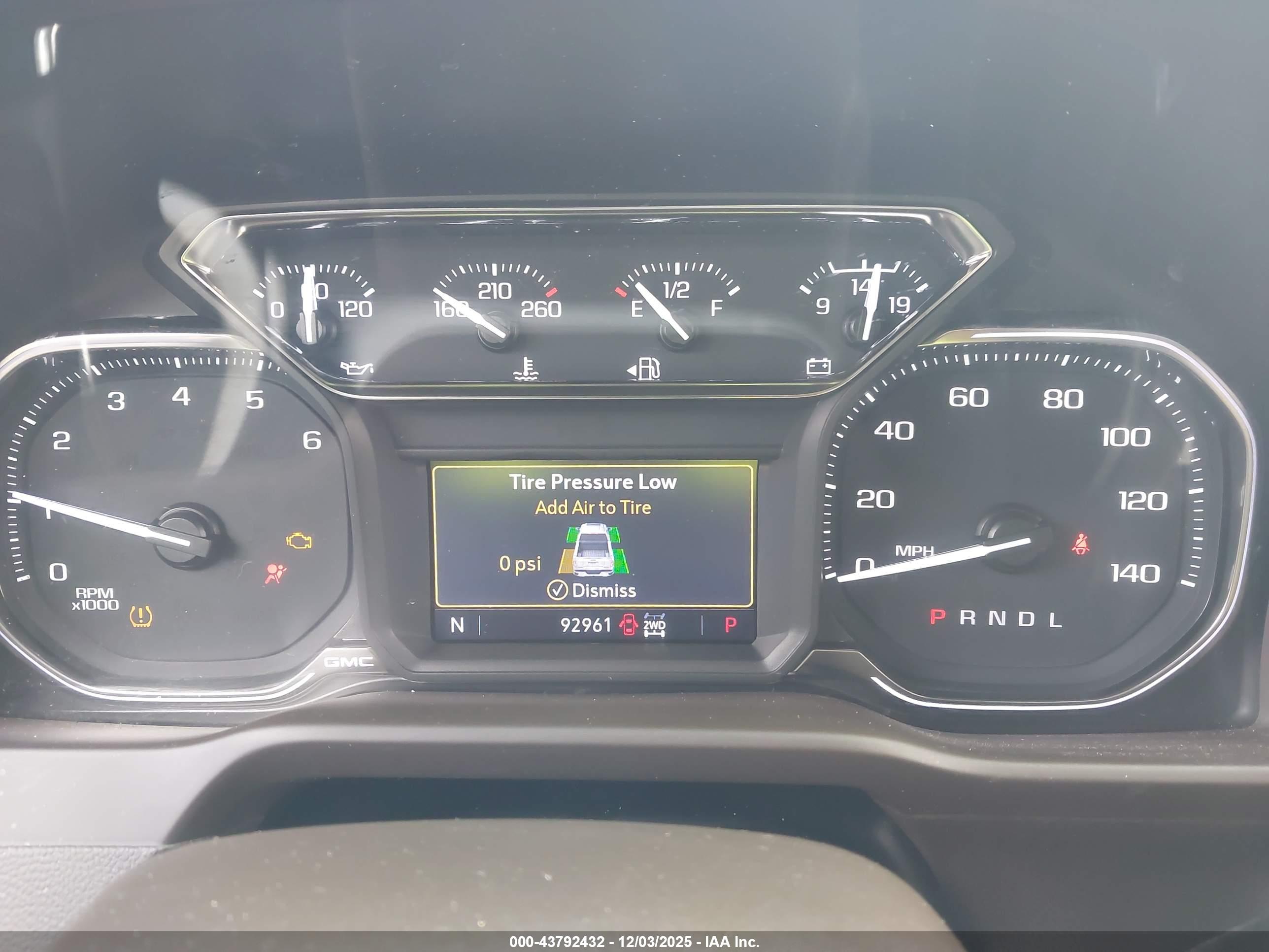 GMC SIERRA image 7