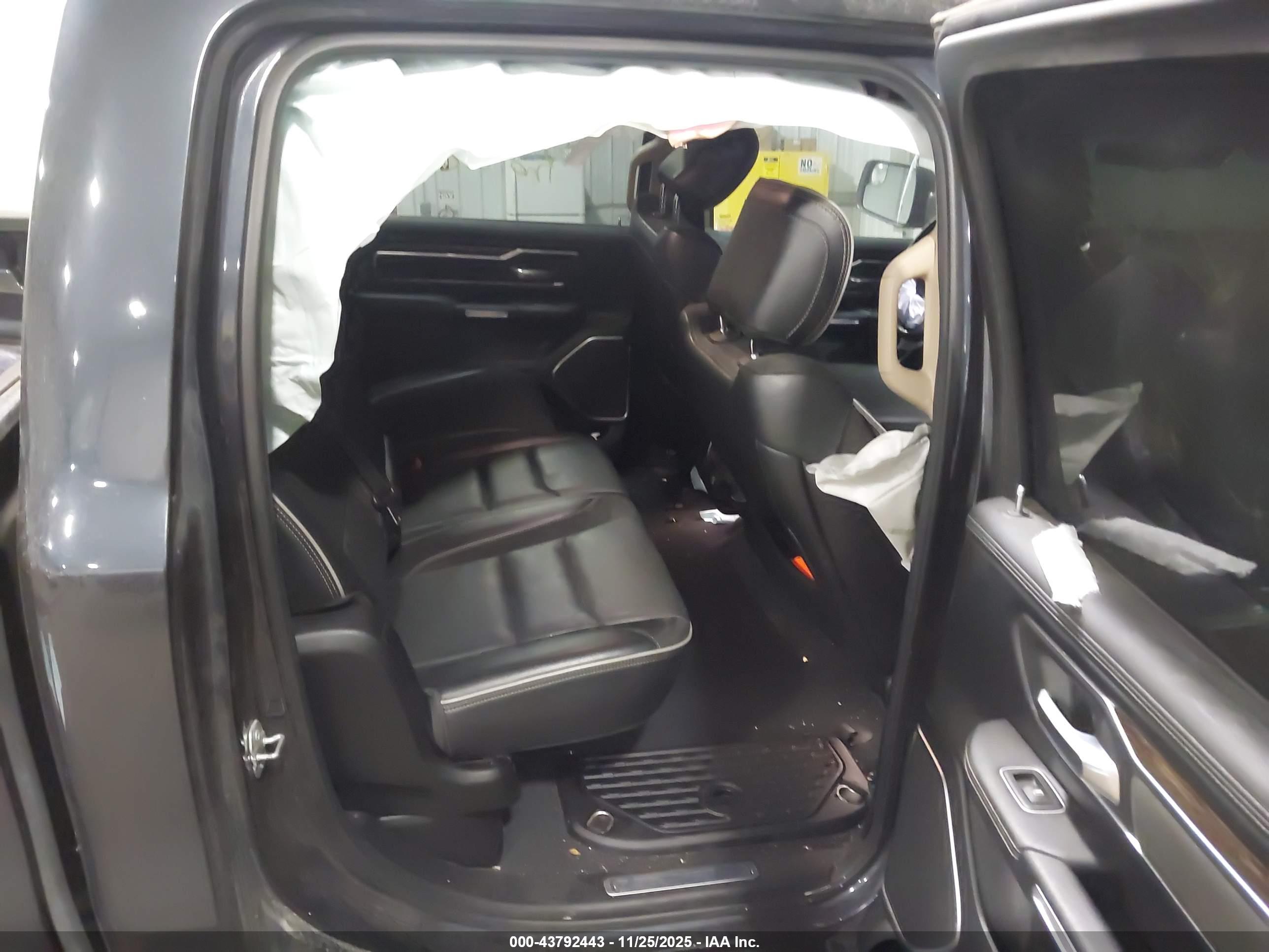 RAM 1500 image 8