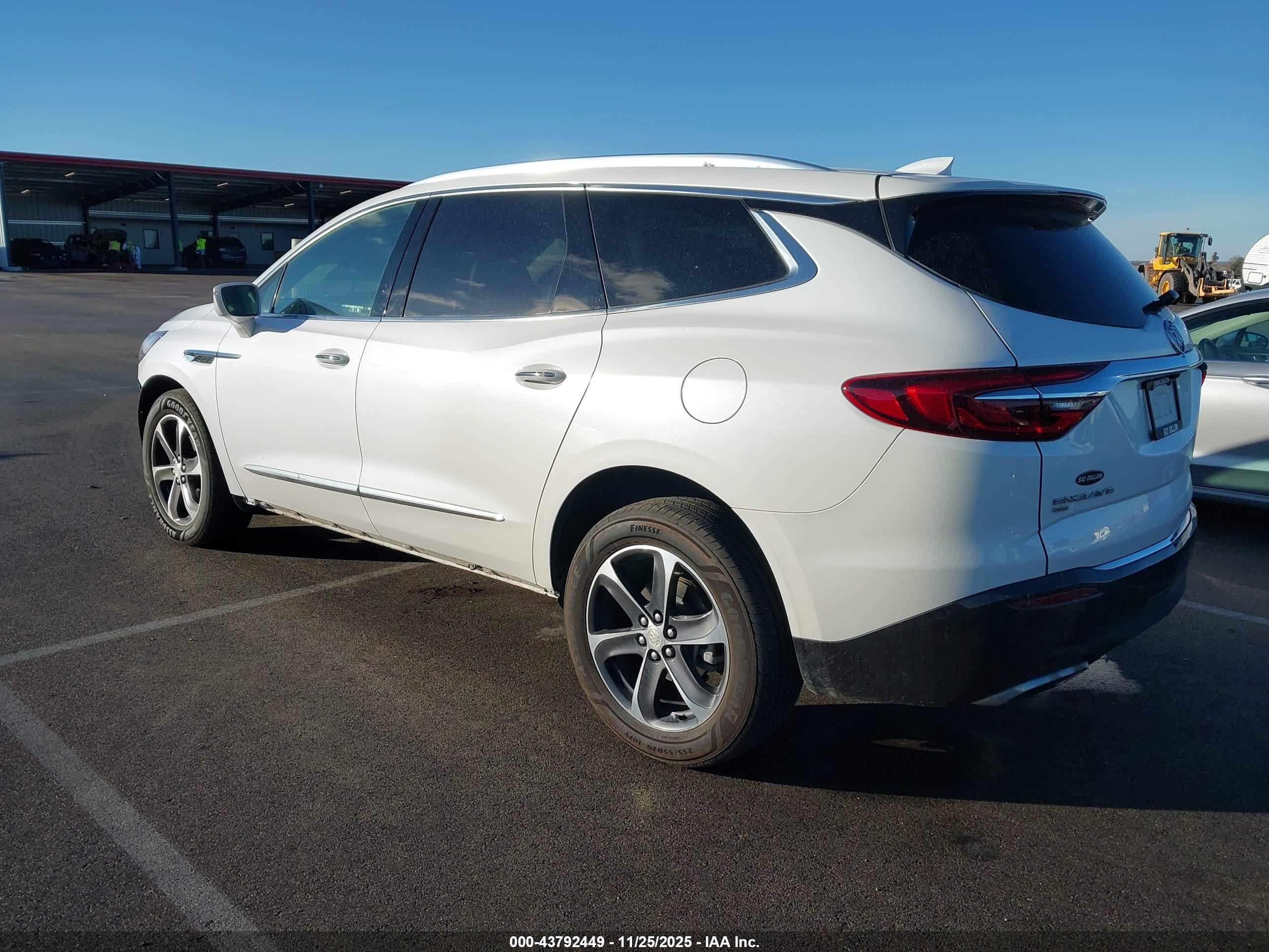 BUICK ENCLAVE image 3