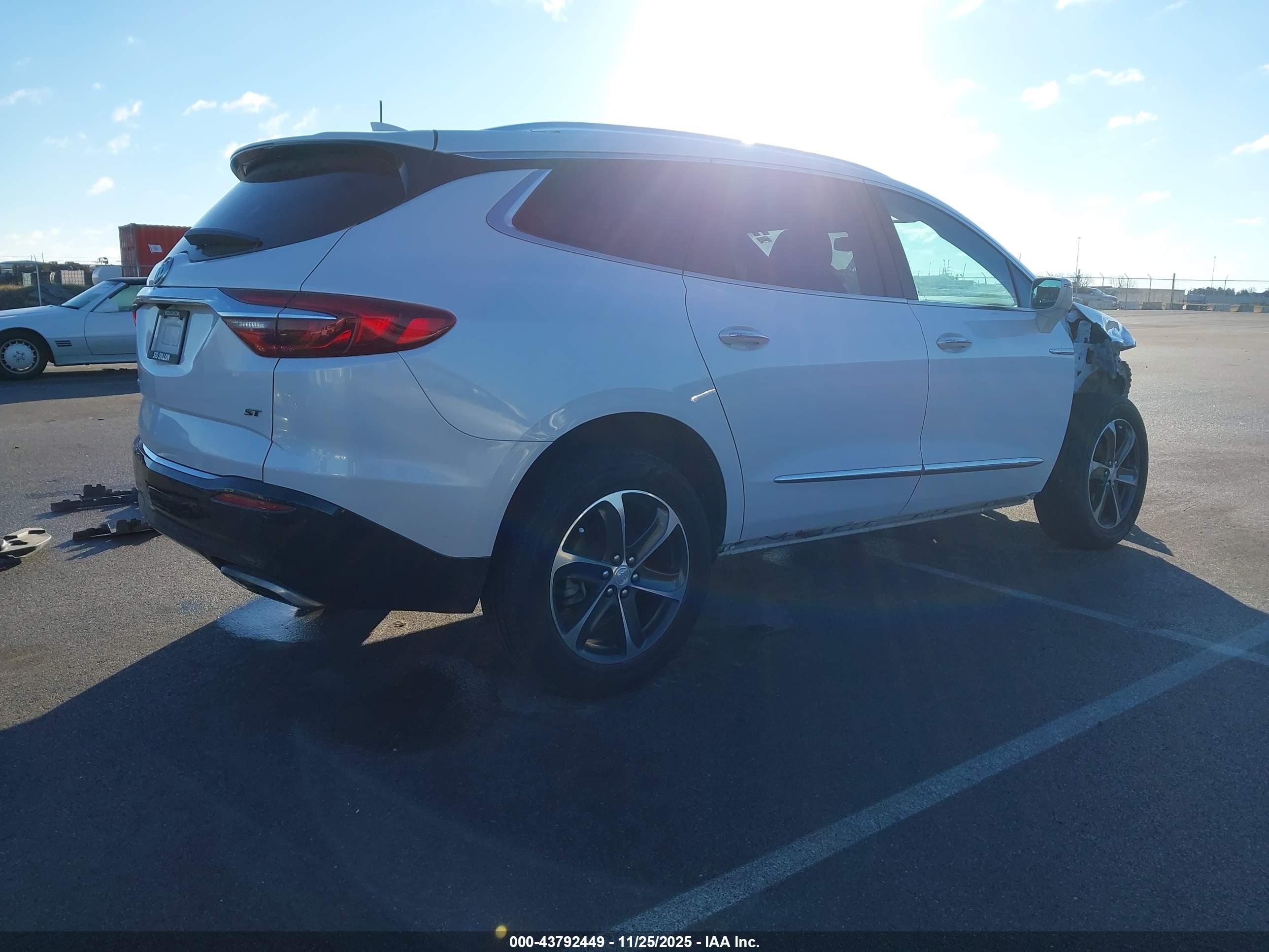 BUICK ENCLAVE image 4