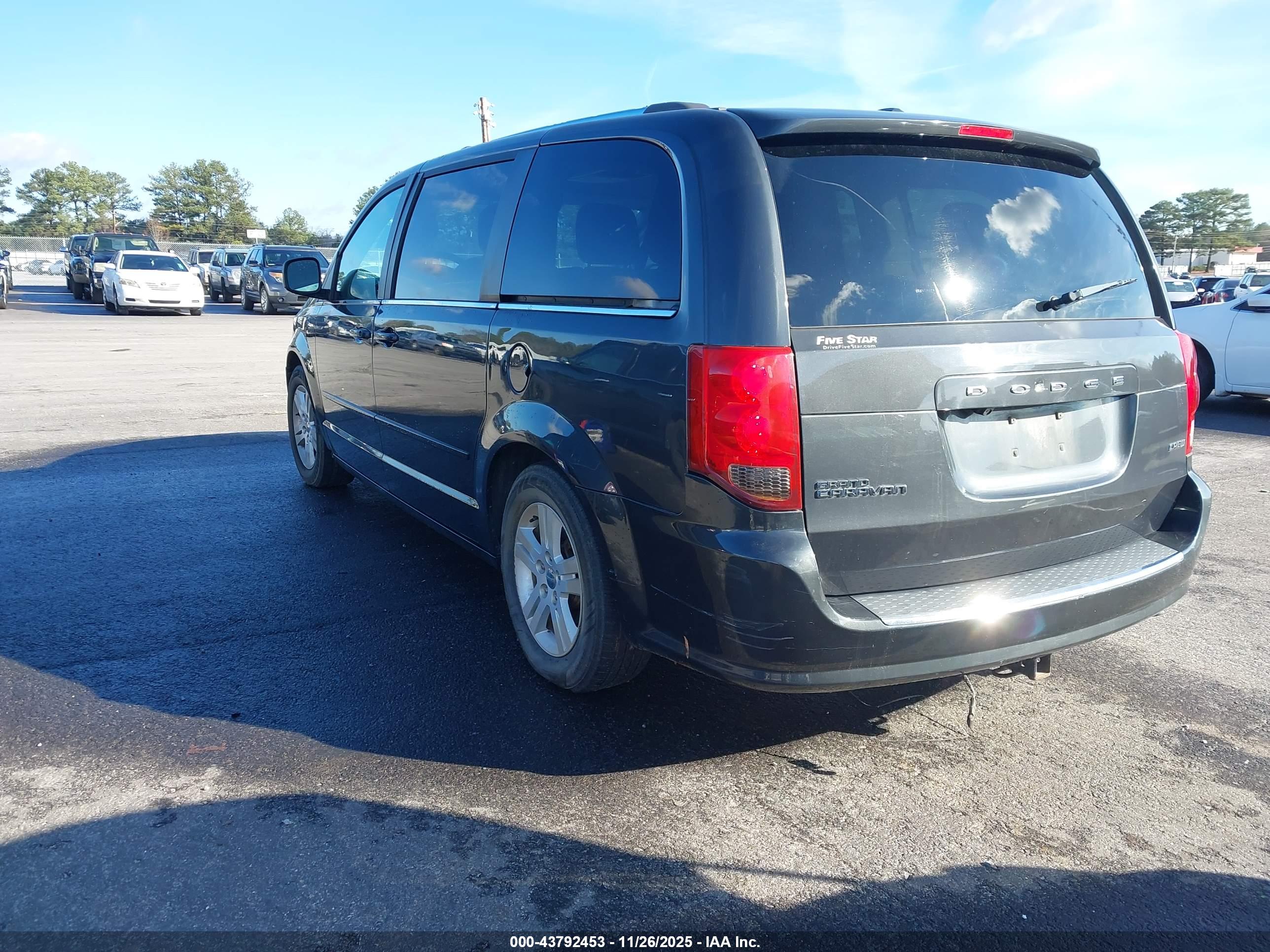 DODGE GRAND image 3
