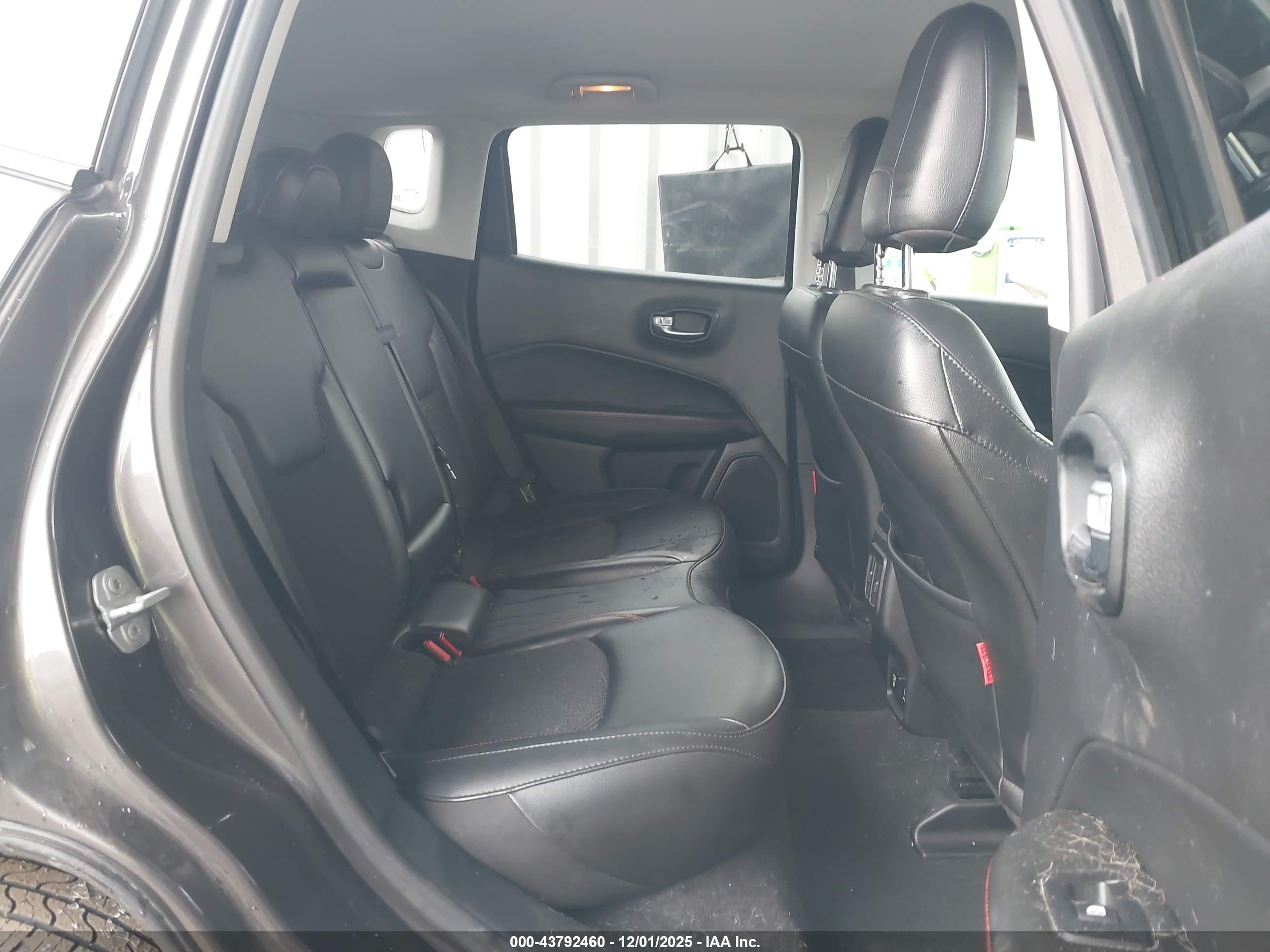 JEEP COMPASS image 8