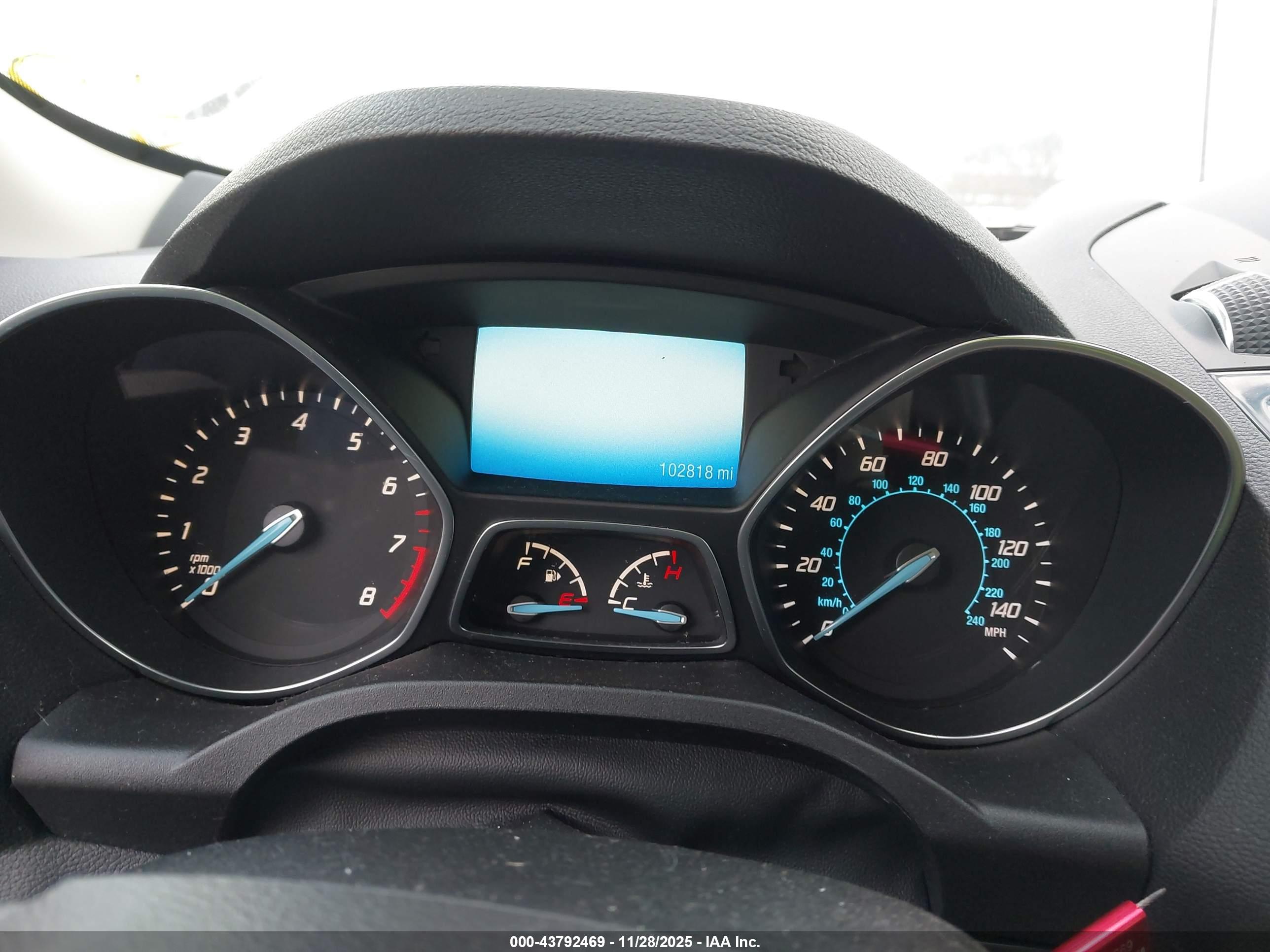 FORD ESCAPE image 7