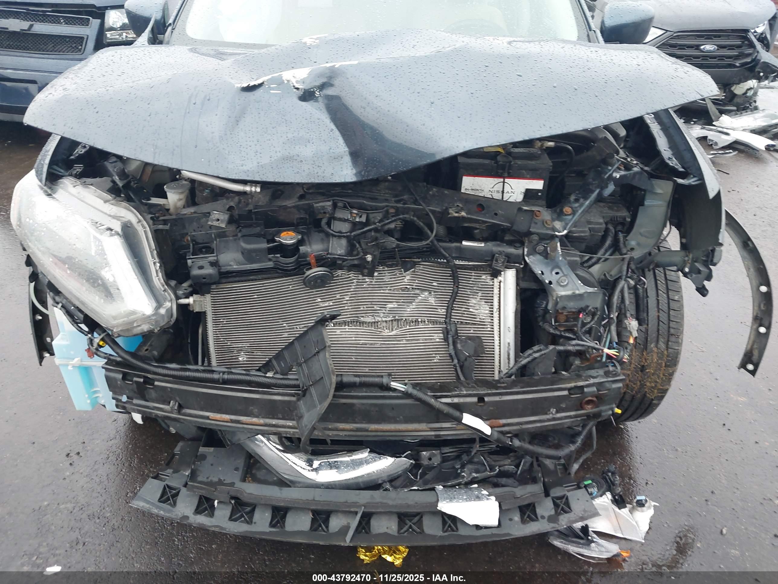 NISSAN ROGUE image 6
