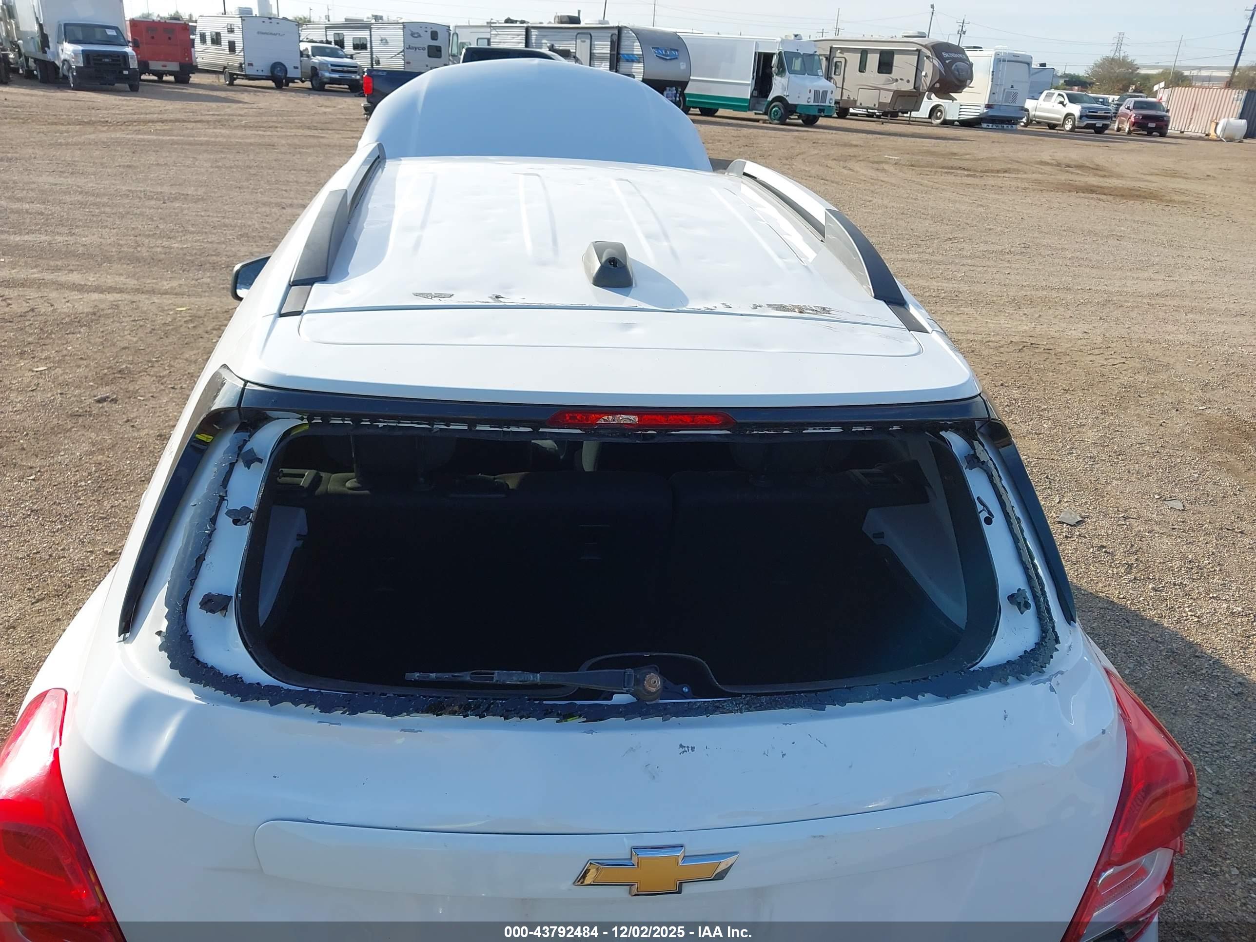 CHEVROLET TRAX image 6