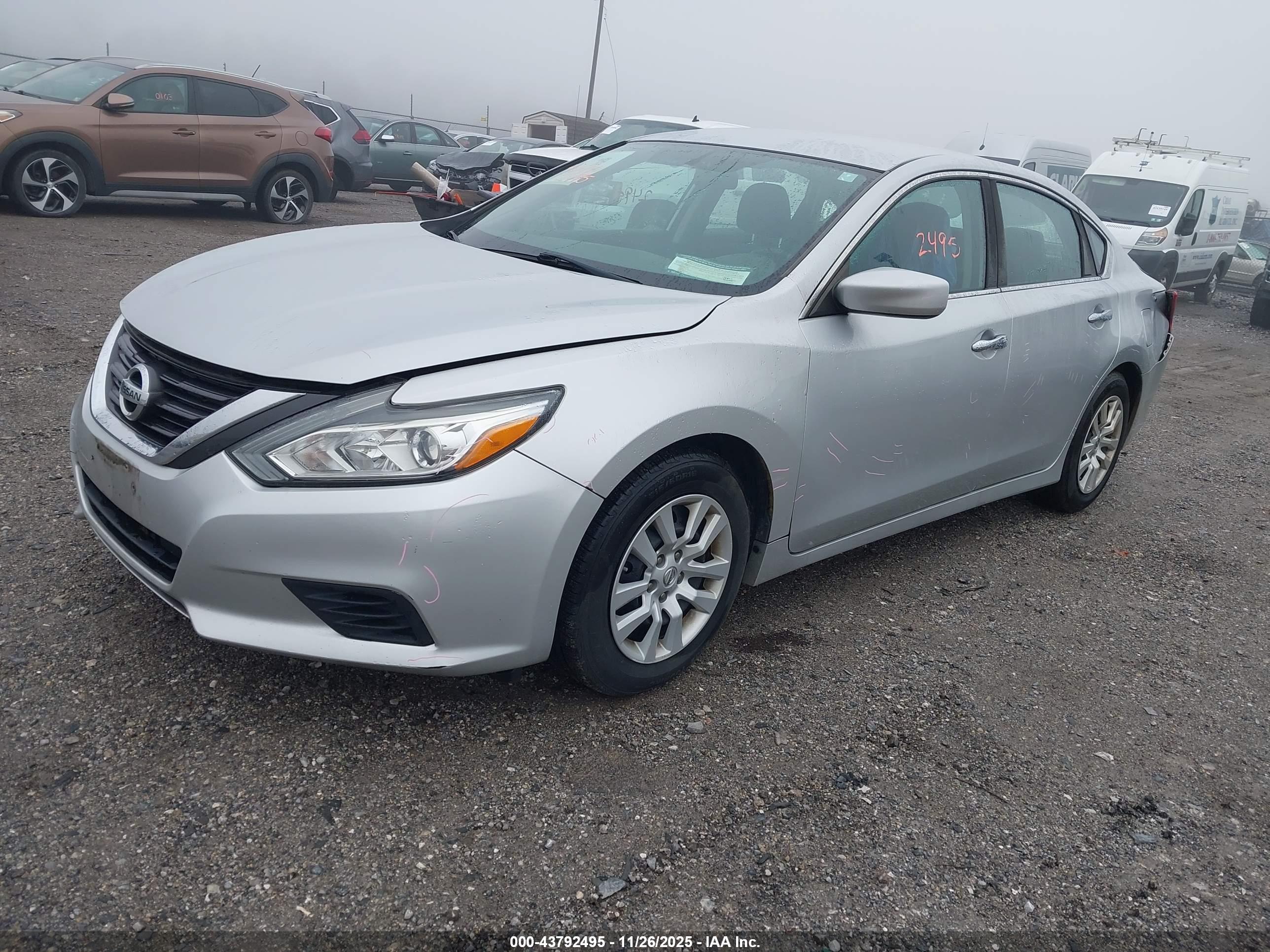 NISSAN ALTIMA image 2