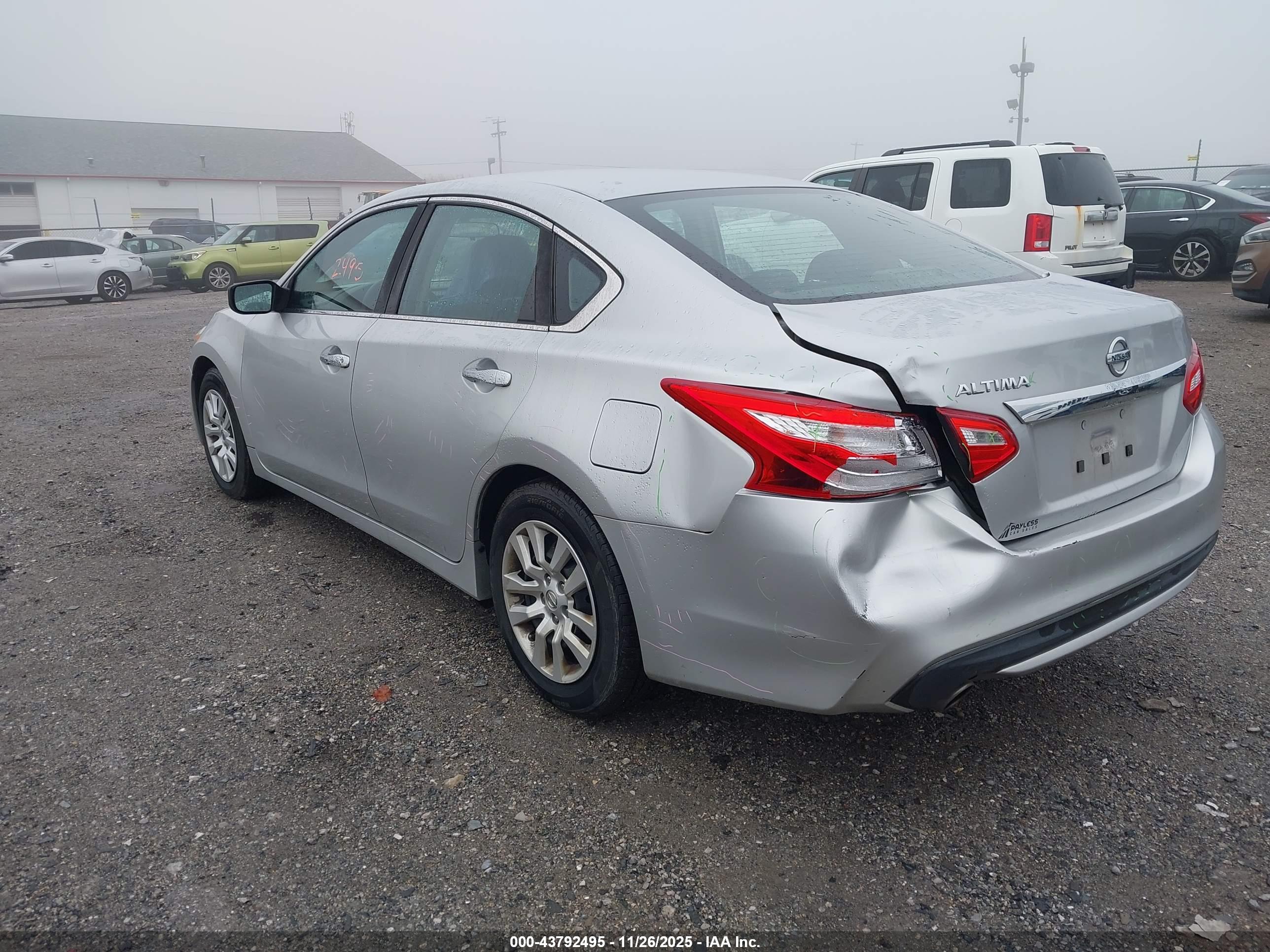 NISSAN ALTIMA image 3