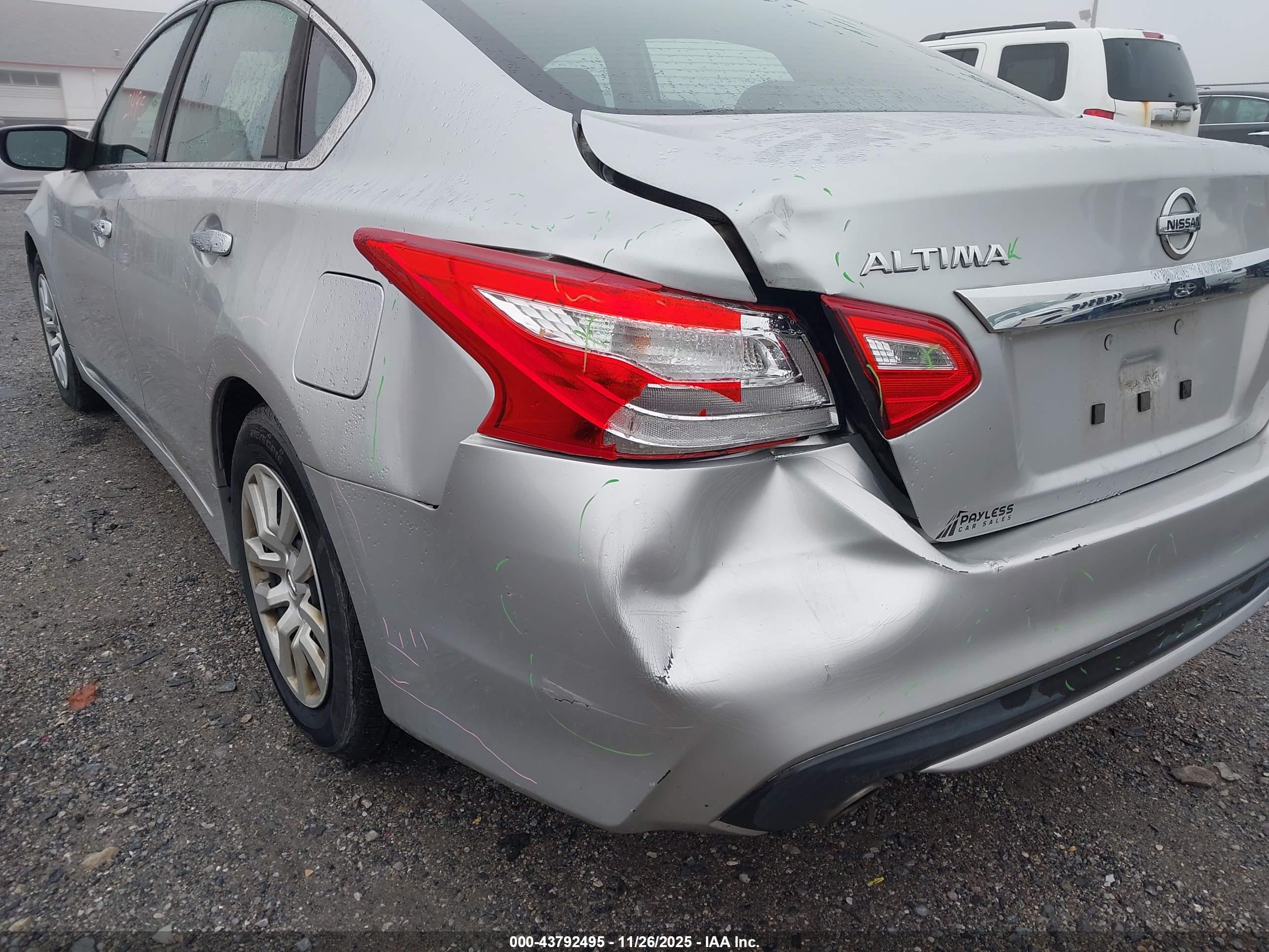 NISSAN ALTIMA image 6