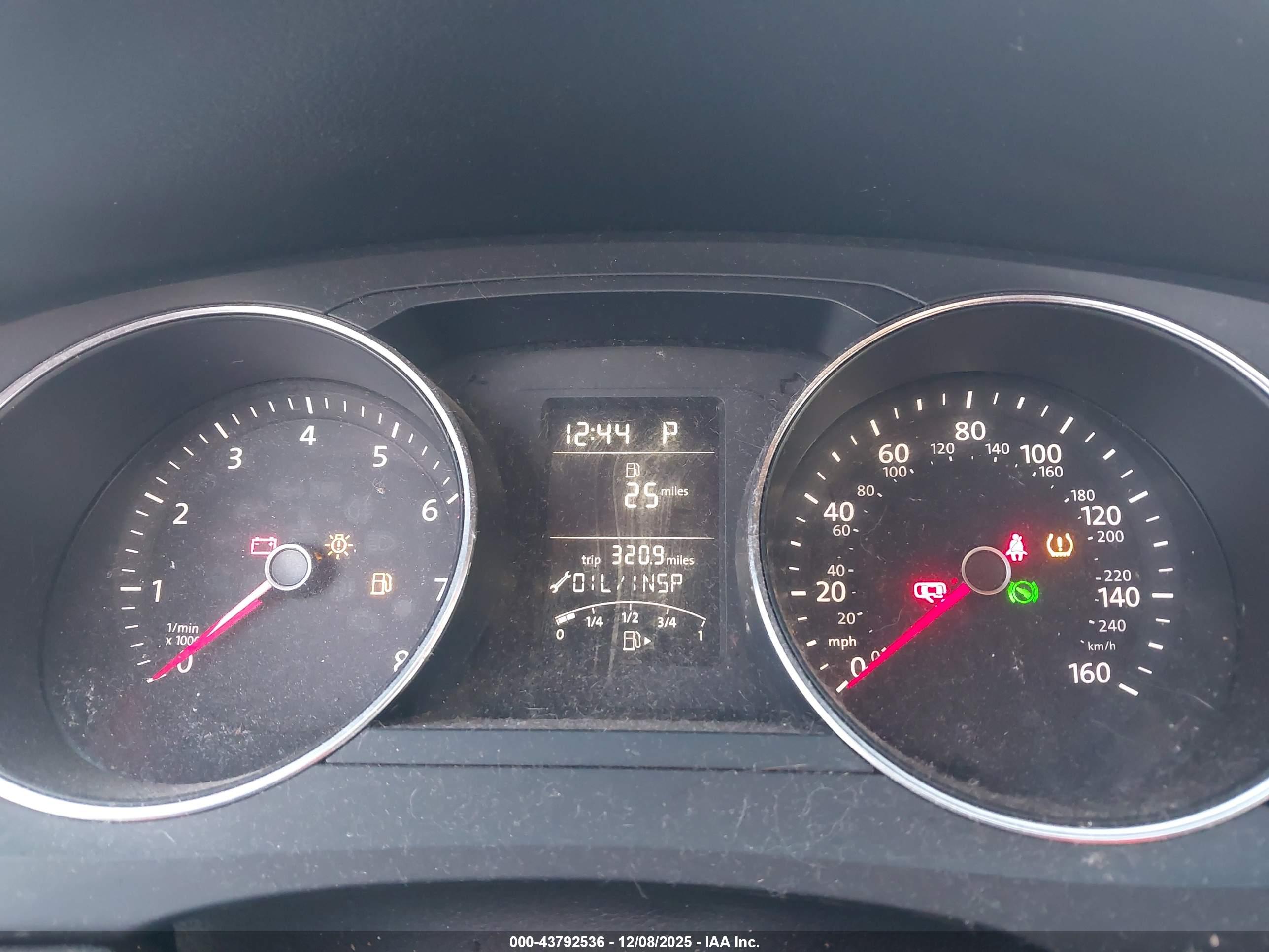 VOLKSWAGEN JETTA image 7