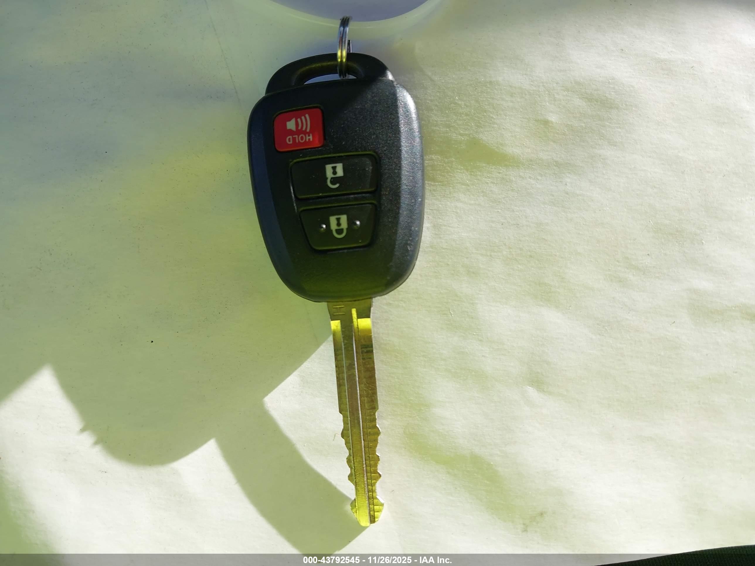 TOYOTA RAV4 image 11