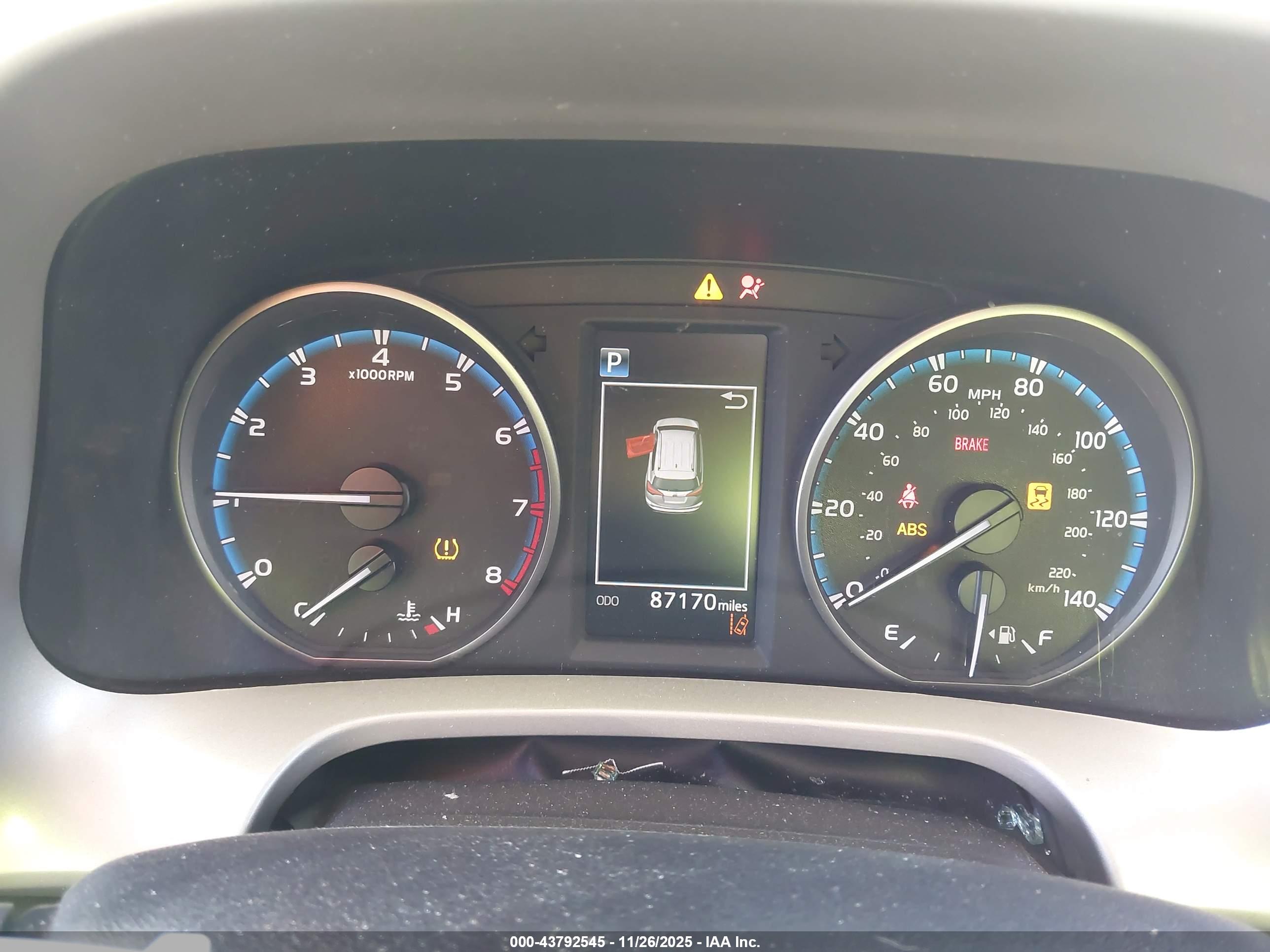 TOYOTA RAV4 image 7