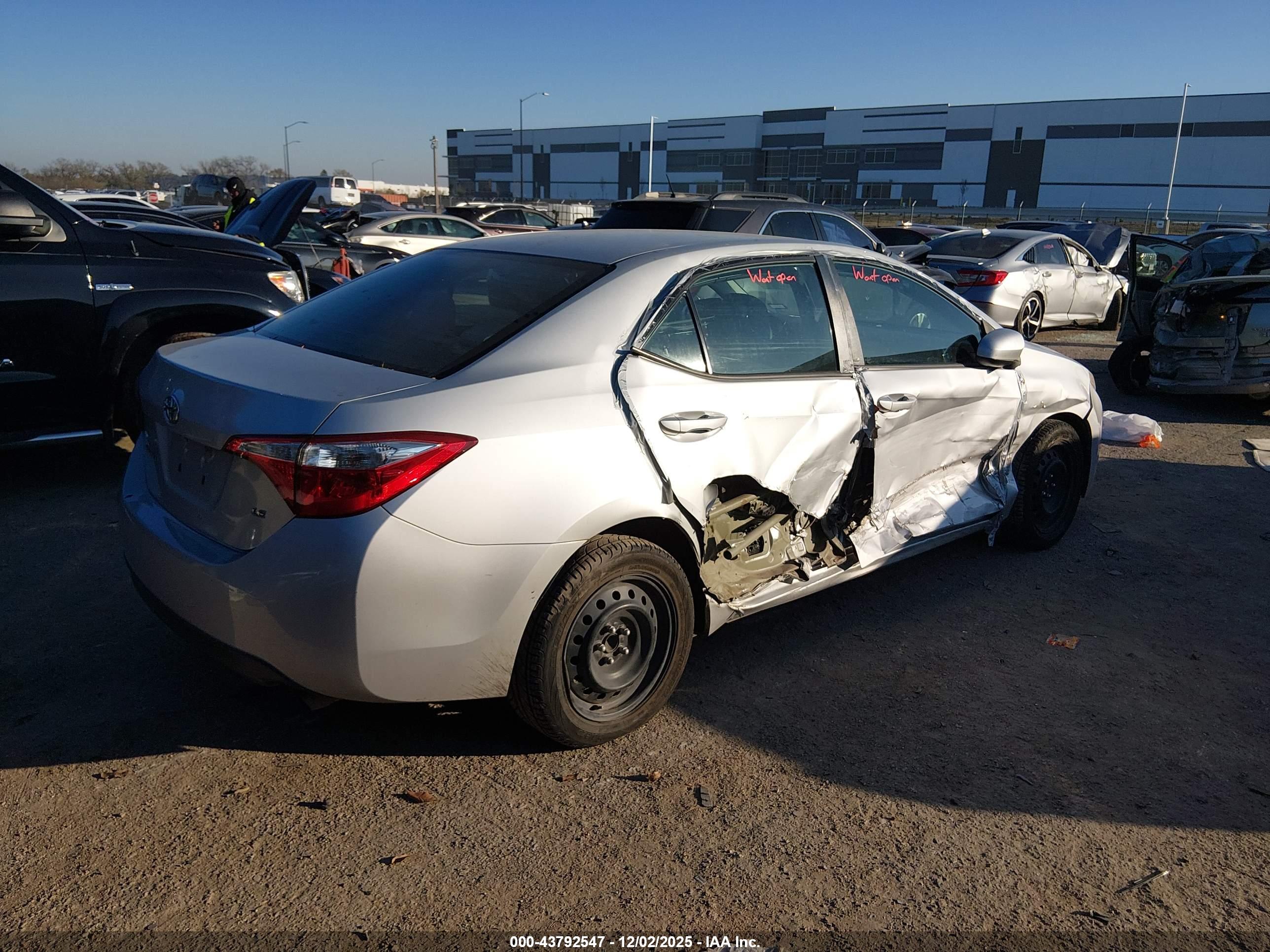 TOYOTA COROLLA image 4