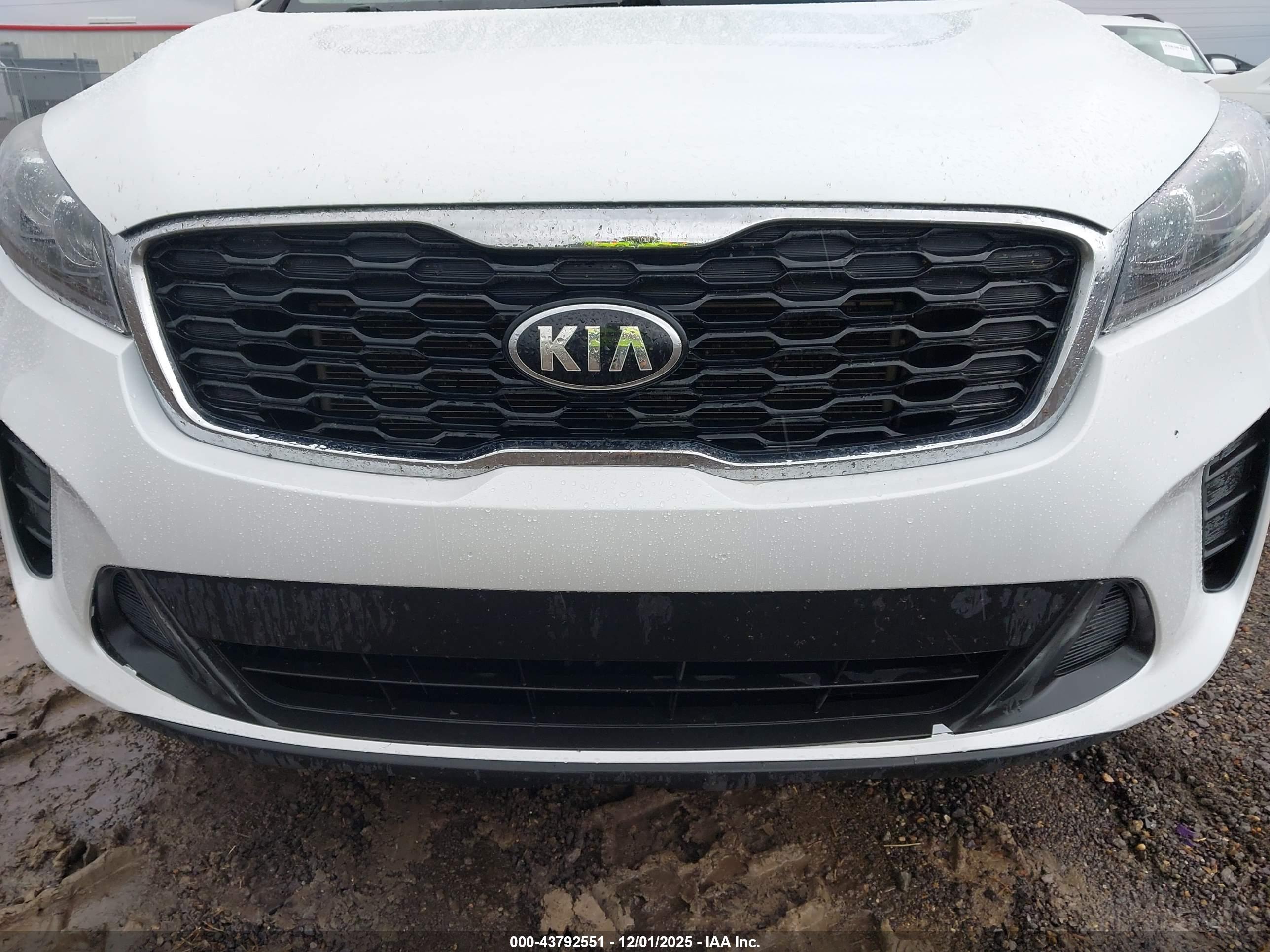 KIA SORENTO image 6