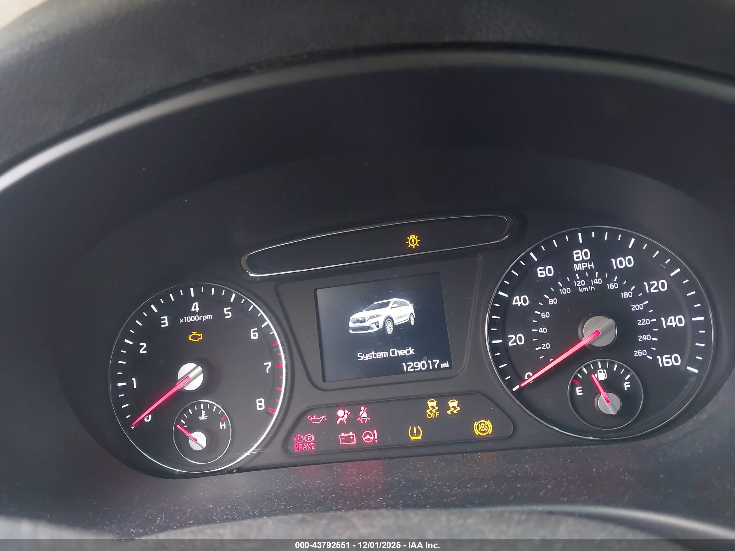 KIA SORENTO image 7