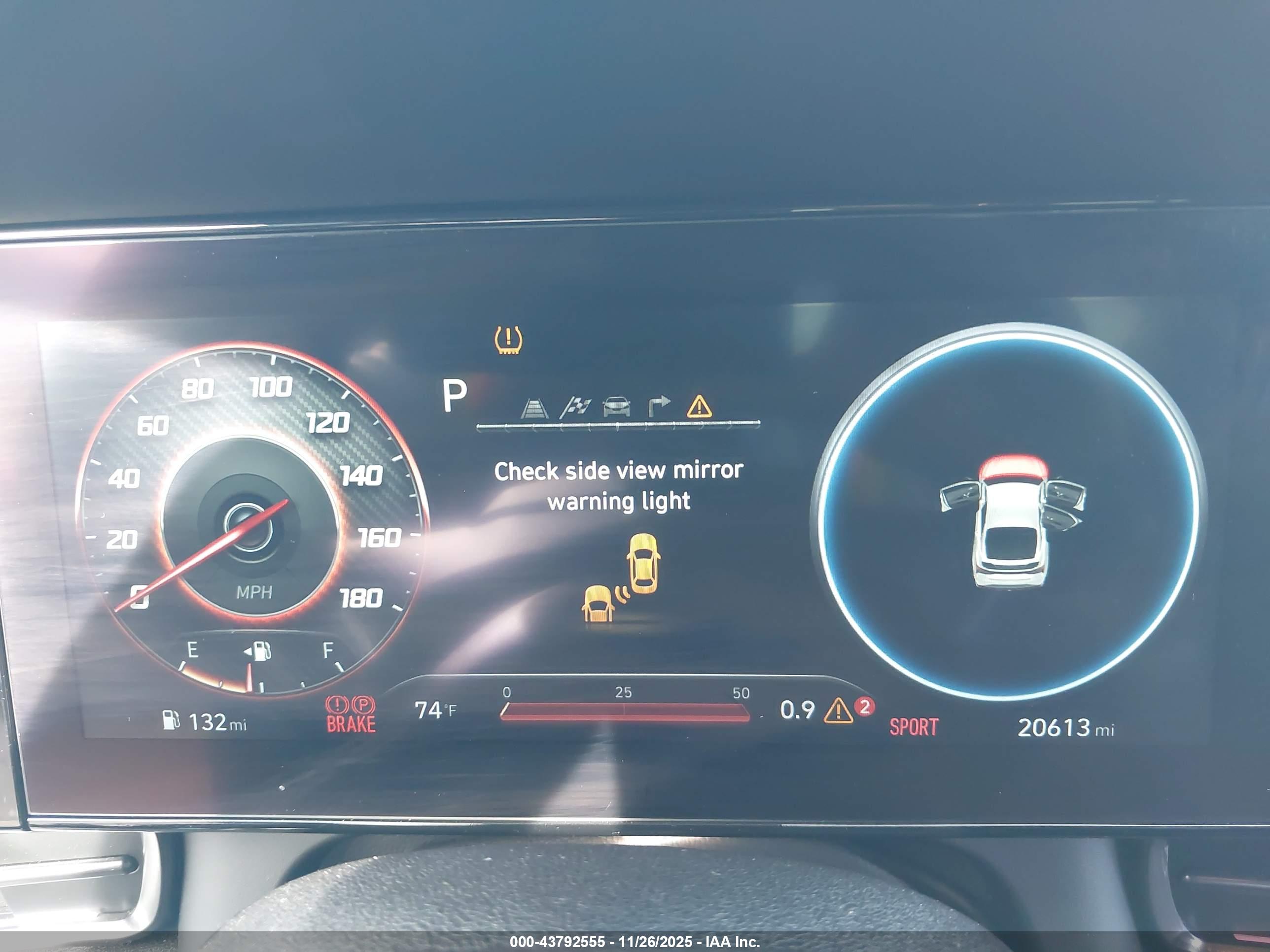 HYUNDAI ELANTRA image 7