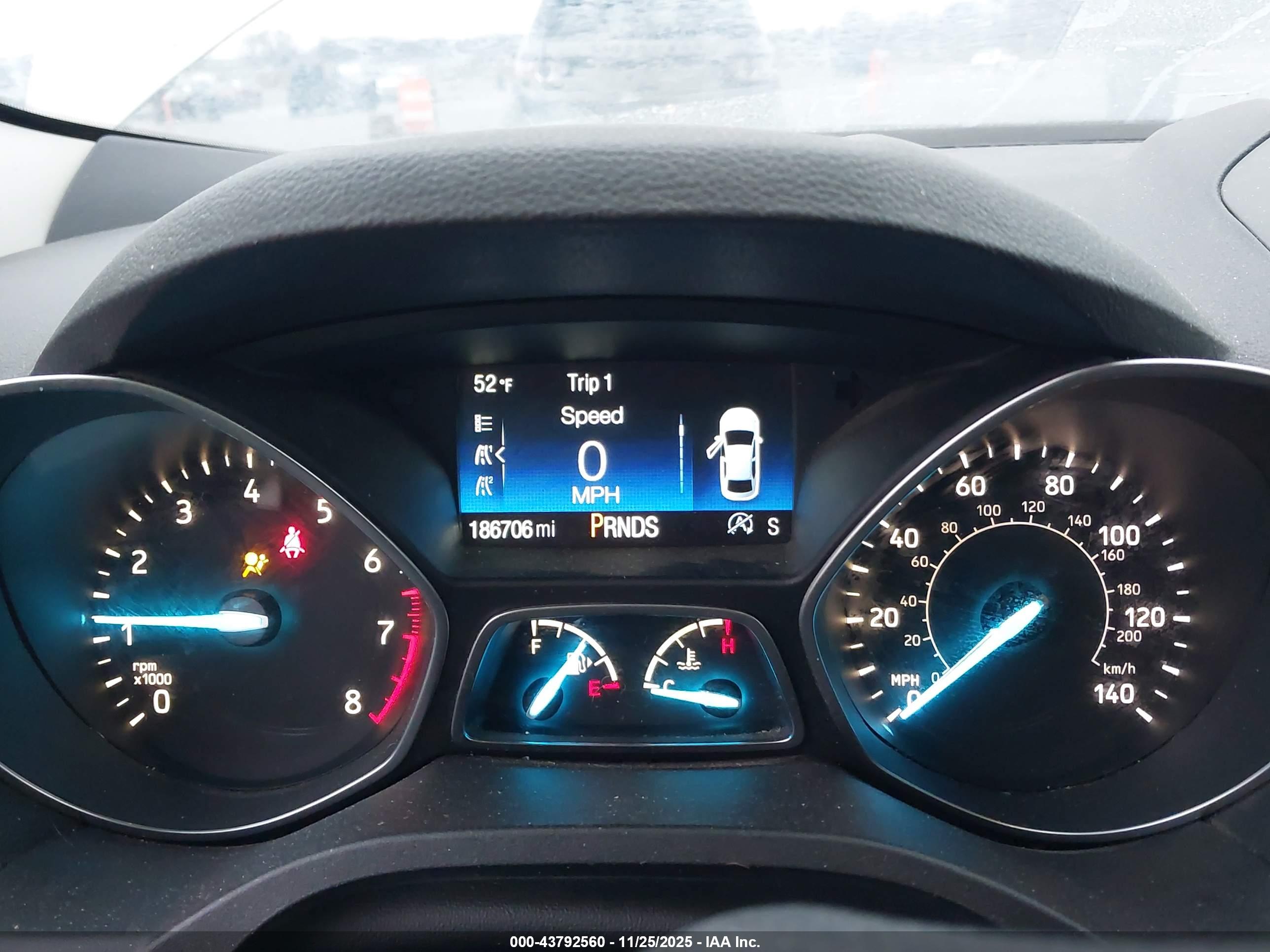FORD ESCAPE image 7
