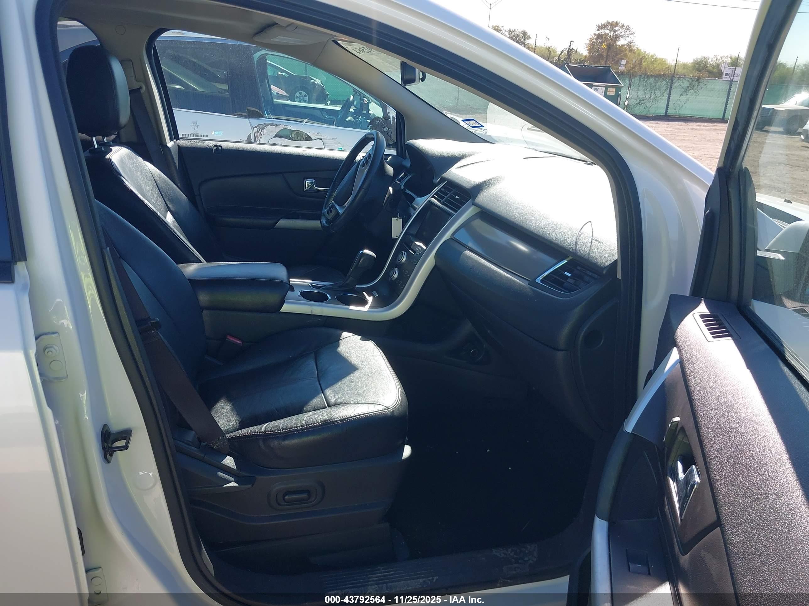 FORD EDGE image 5
