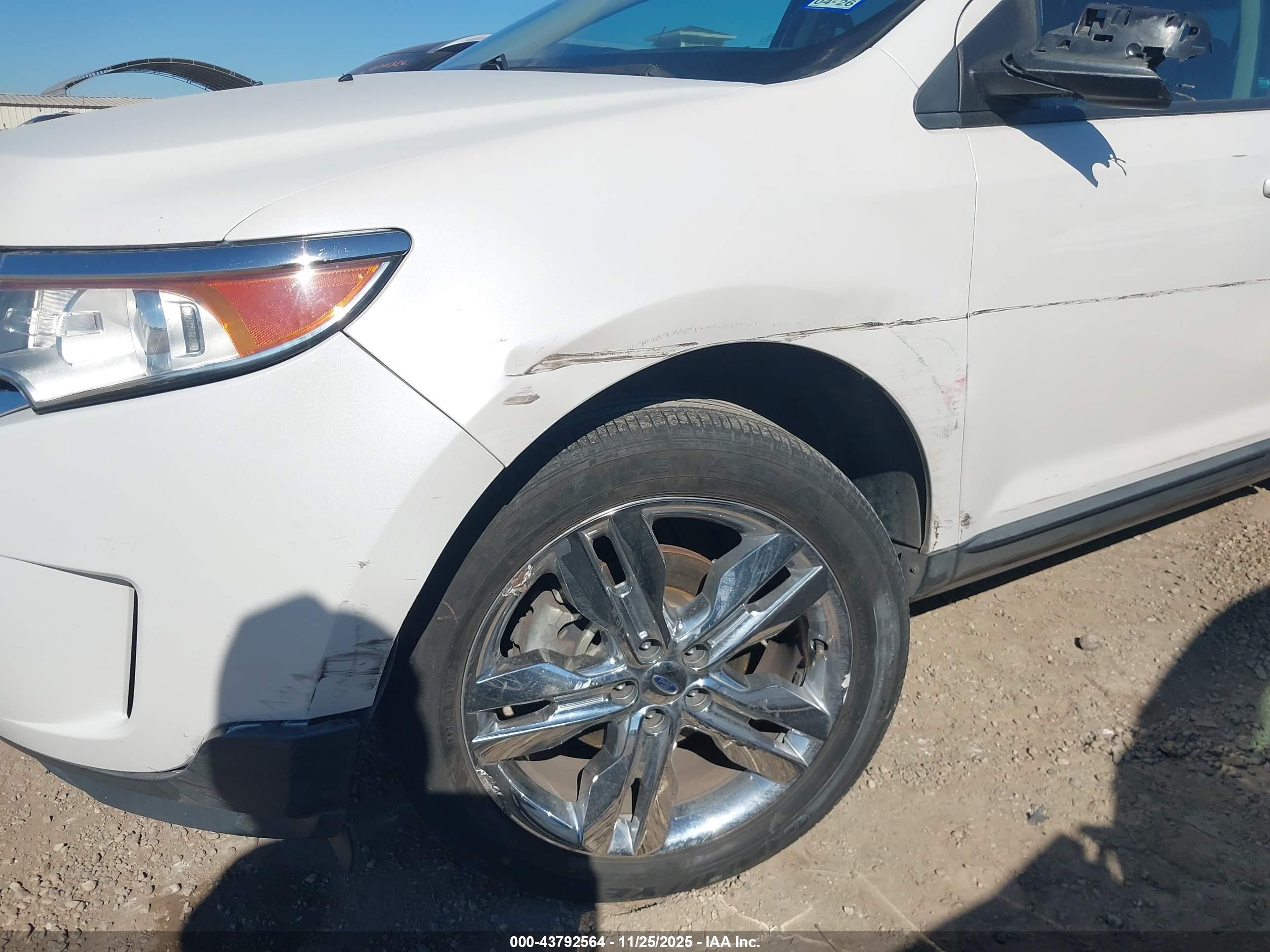 FORD EDGE image 6