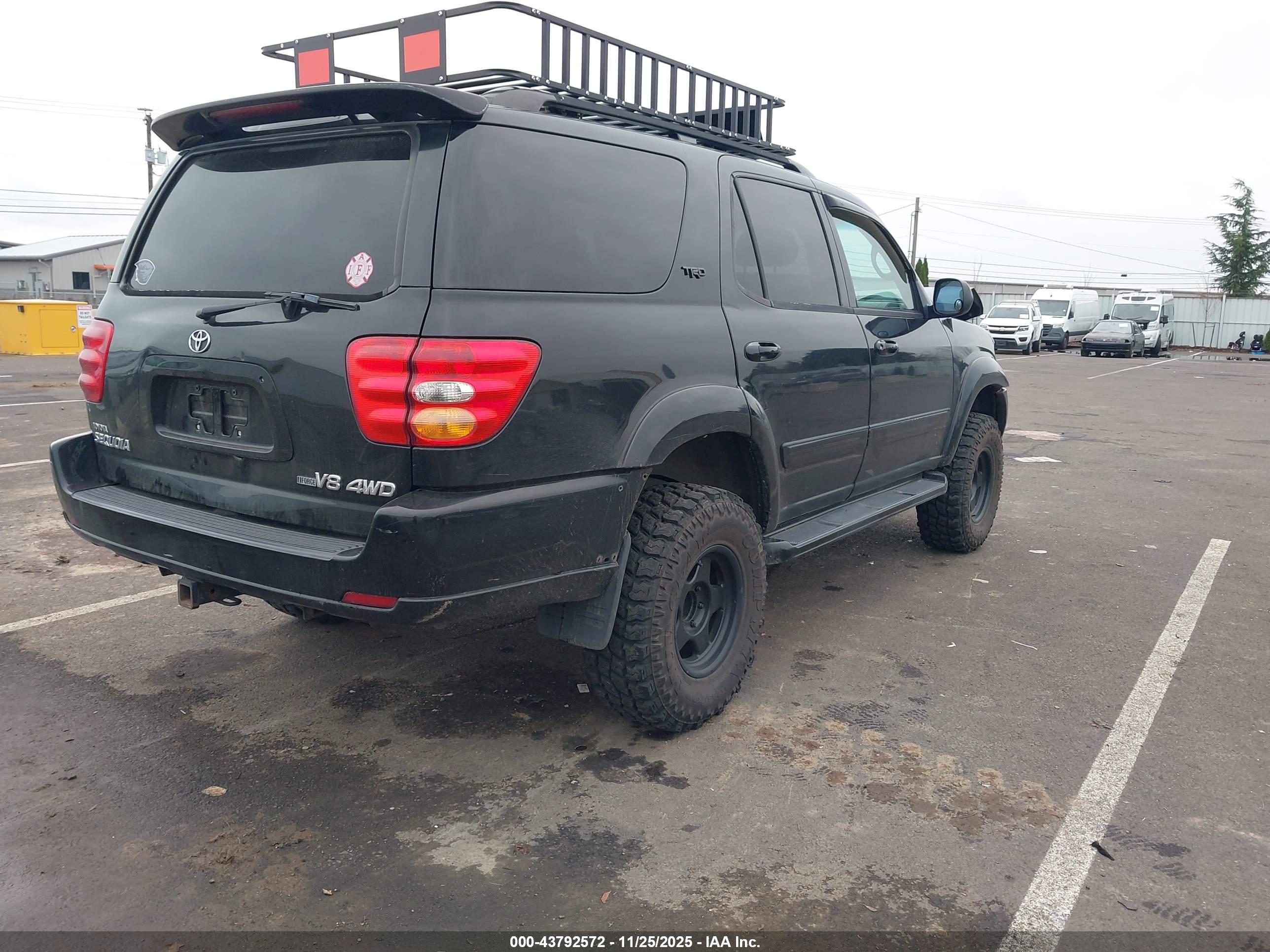 TOYOTA SEQUOIA image 4