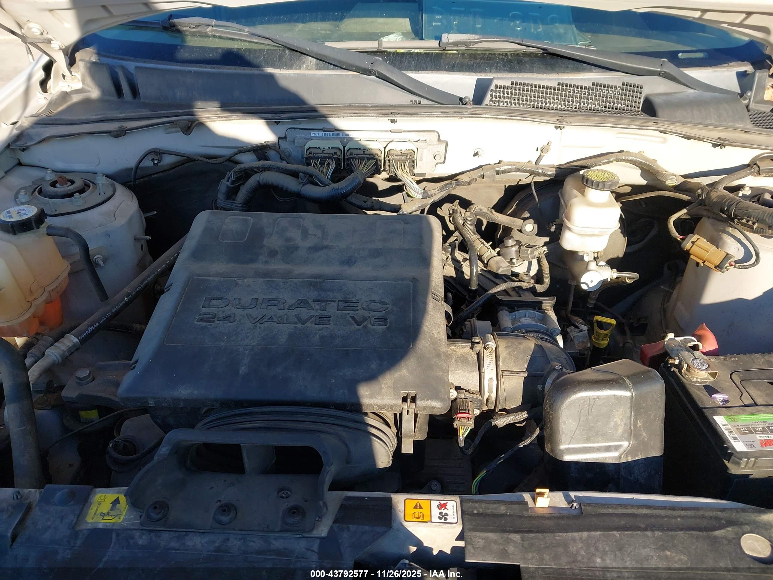 FORD ESCAPE image 10