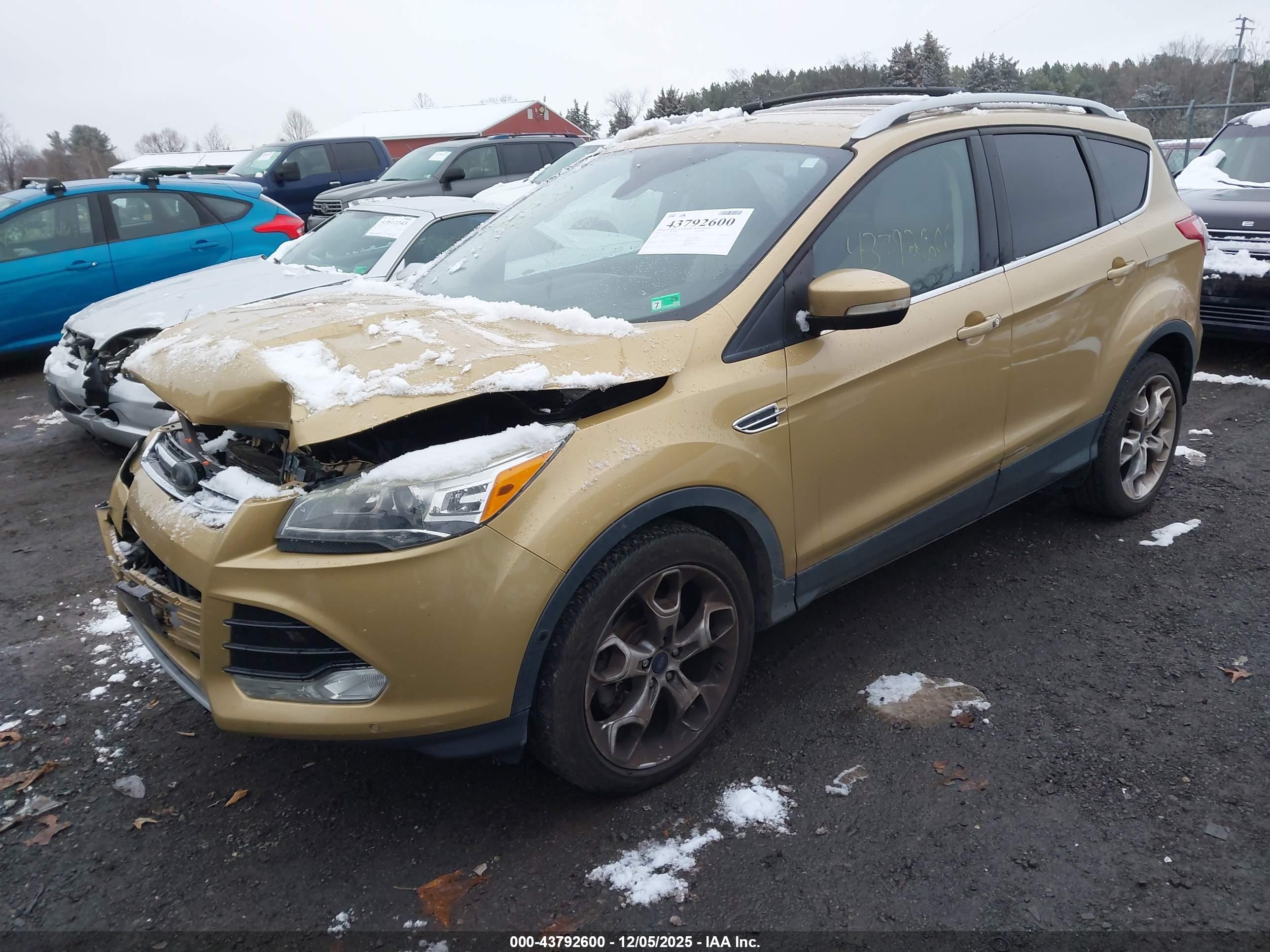 FORD ESCAPE image 2