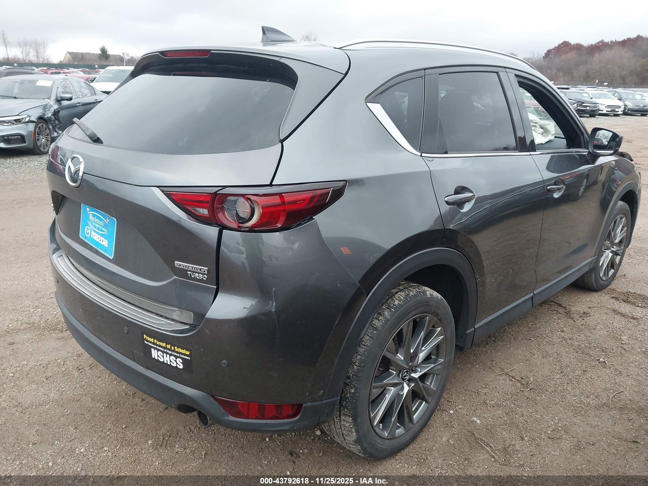 MAZDA CX-5 image 4