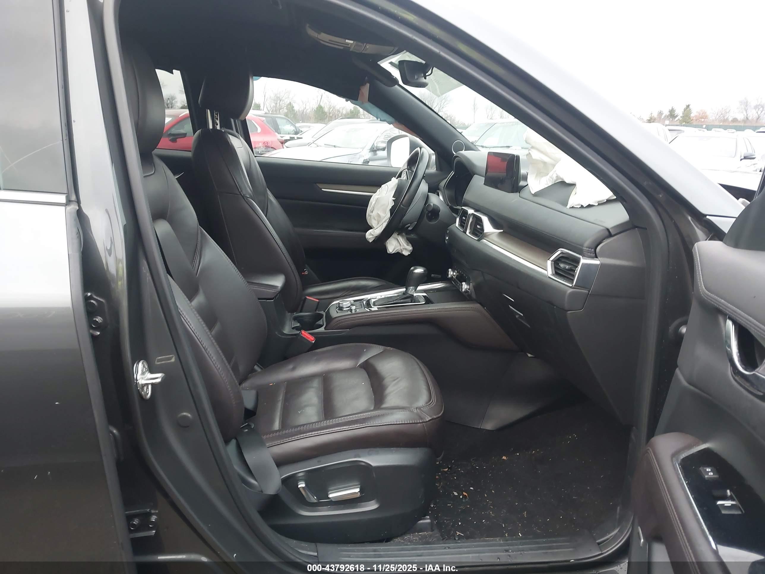 MAZDA CX-5 image 5