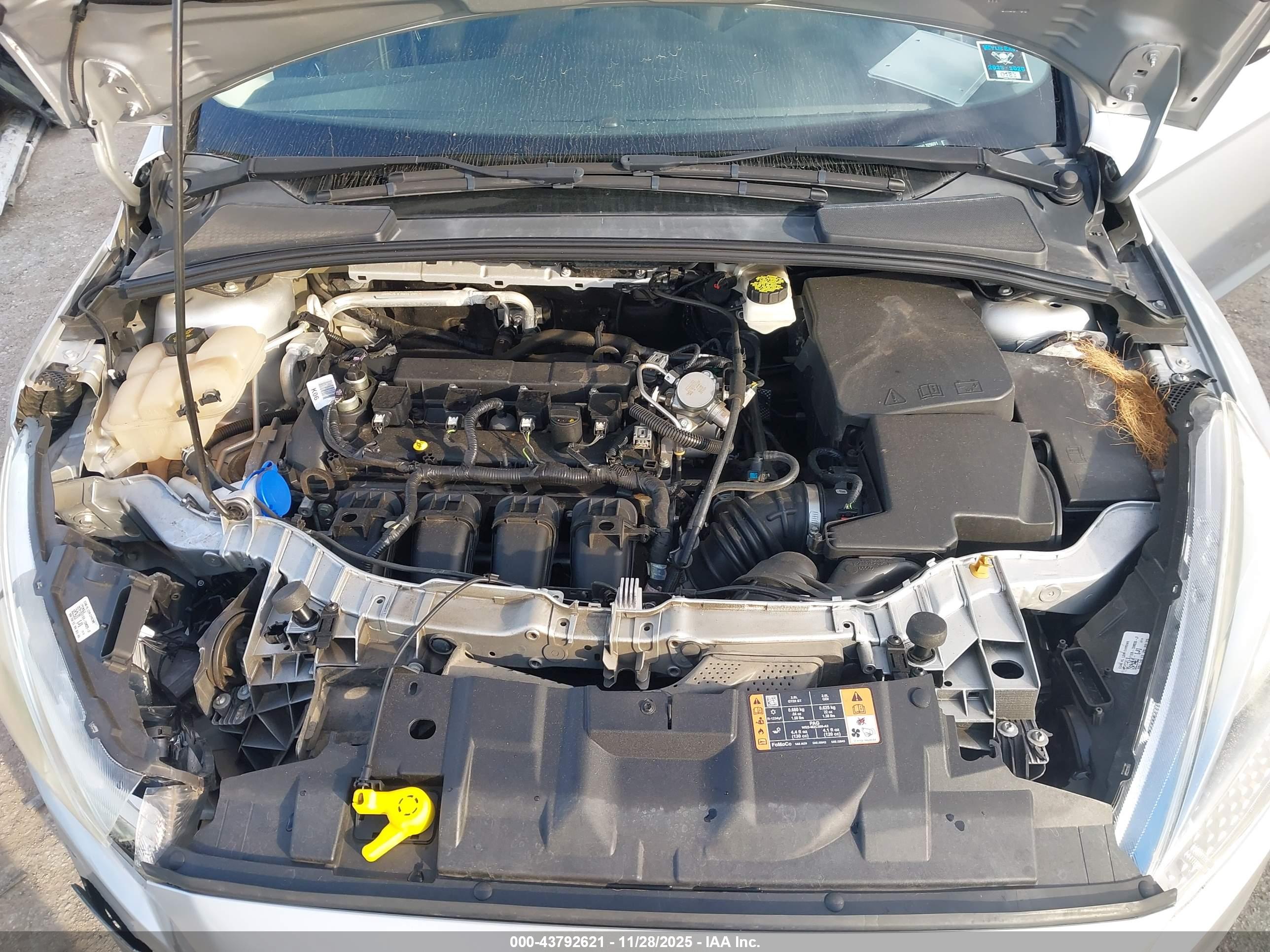 FORD FOCUS image 10