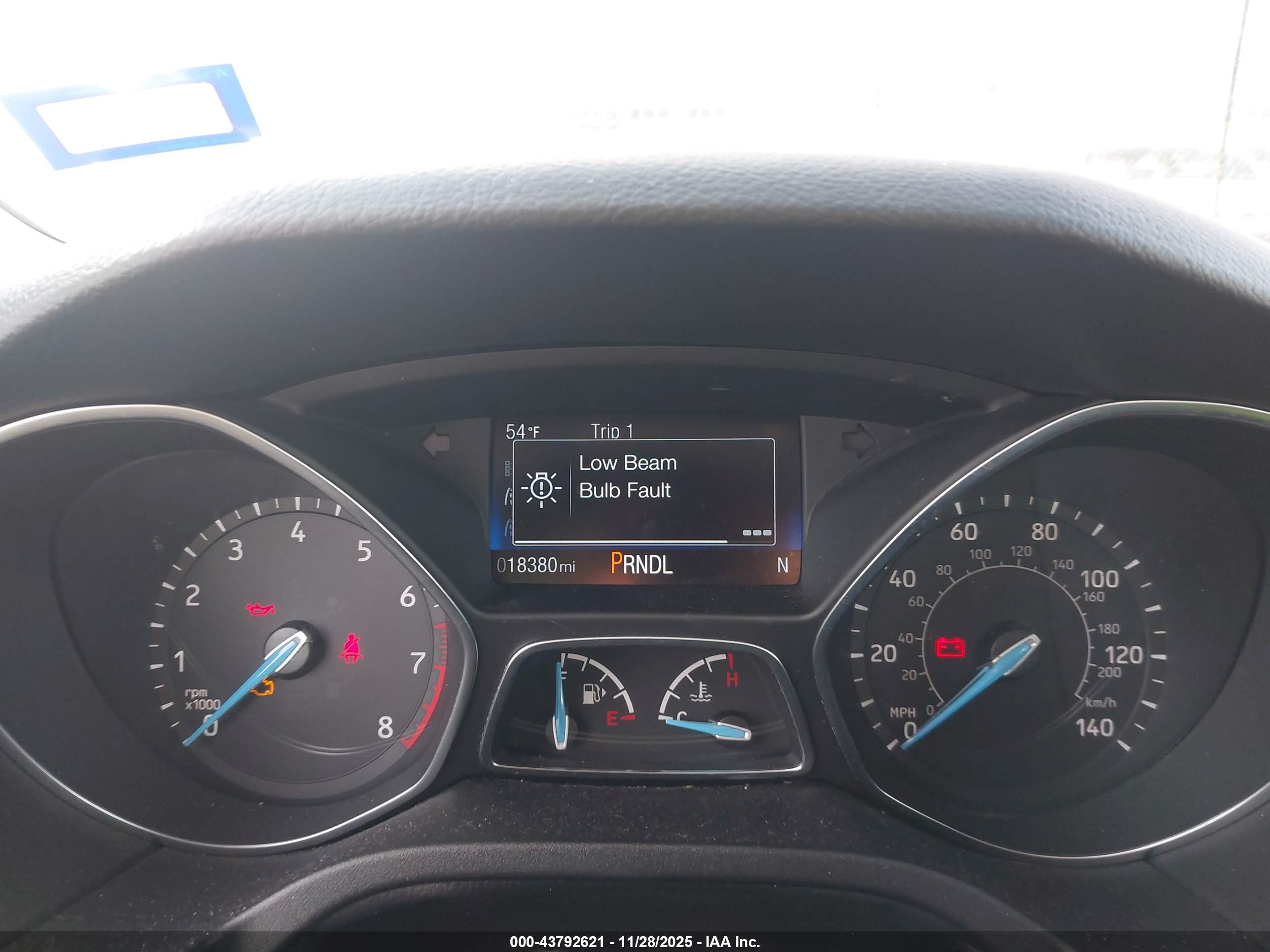 FORD FOCUS image 7