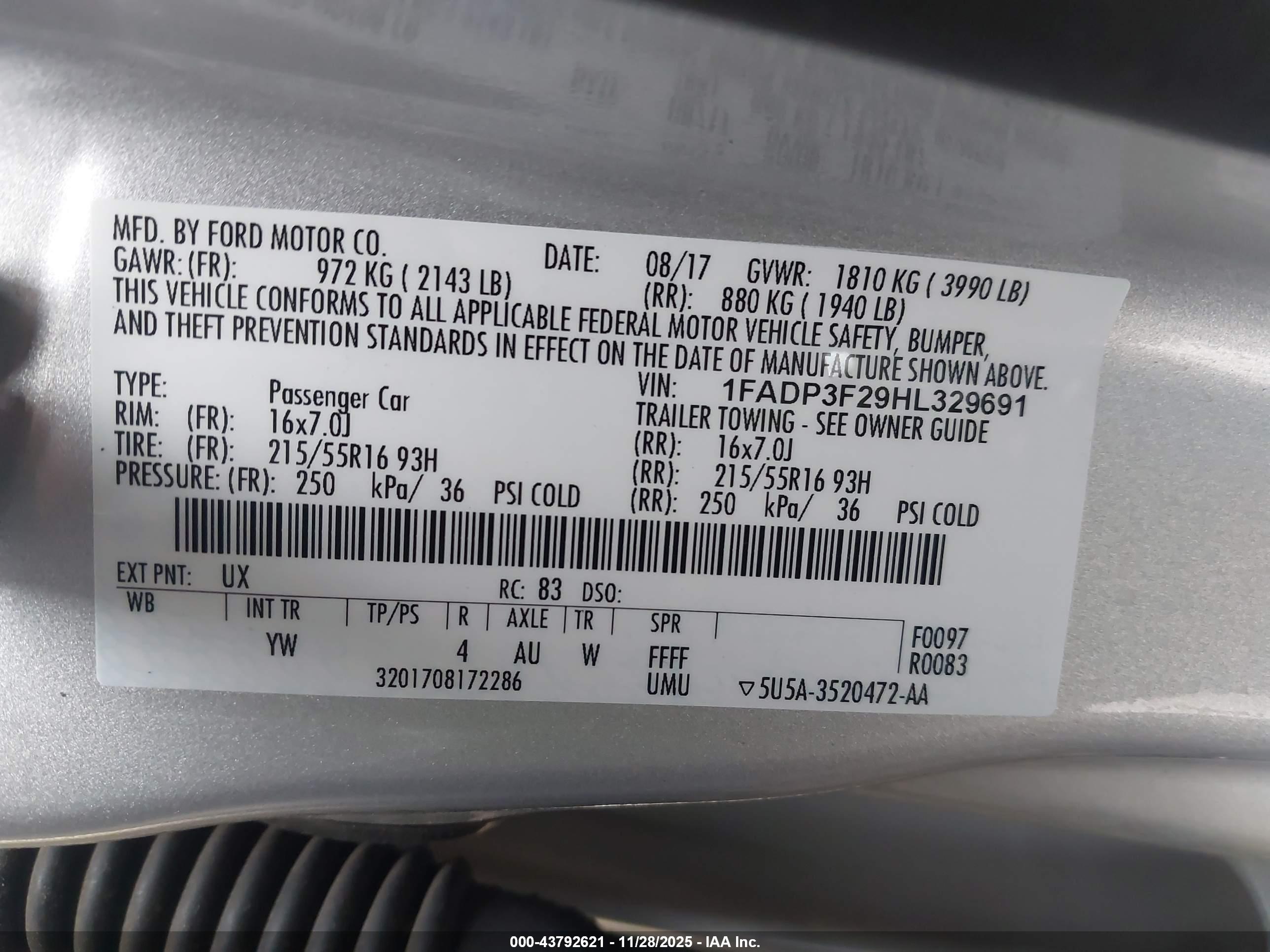 FORD FOCUS image 9