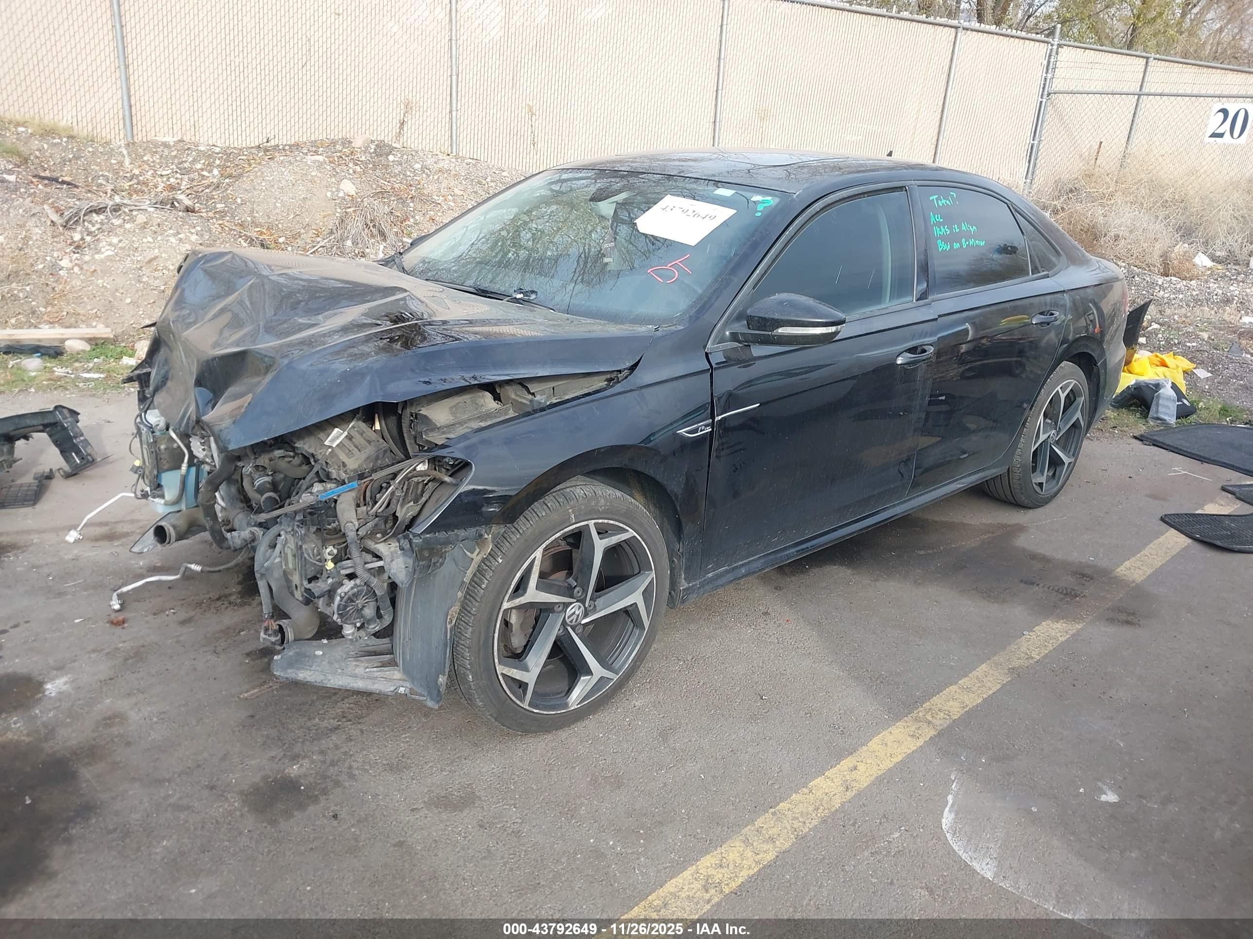 VOLKSWAGEN PASSAT image 2