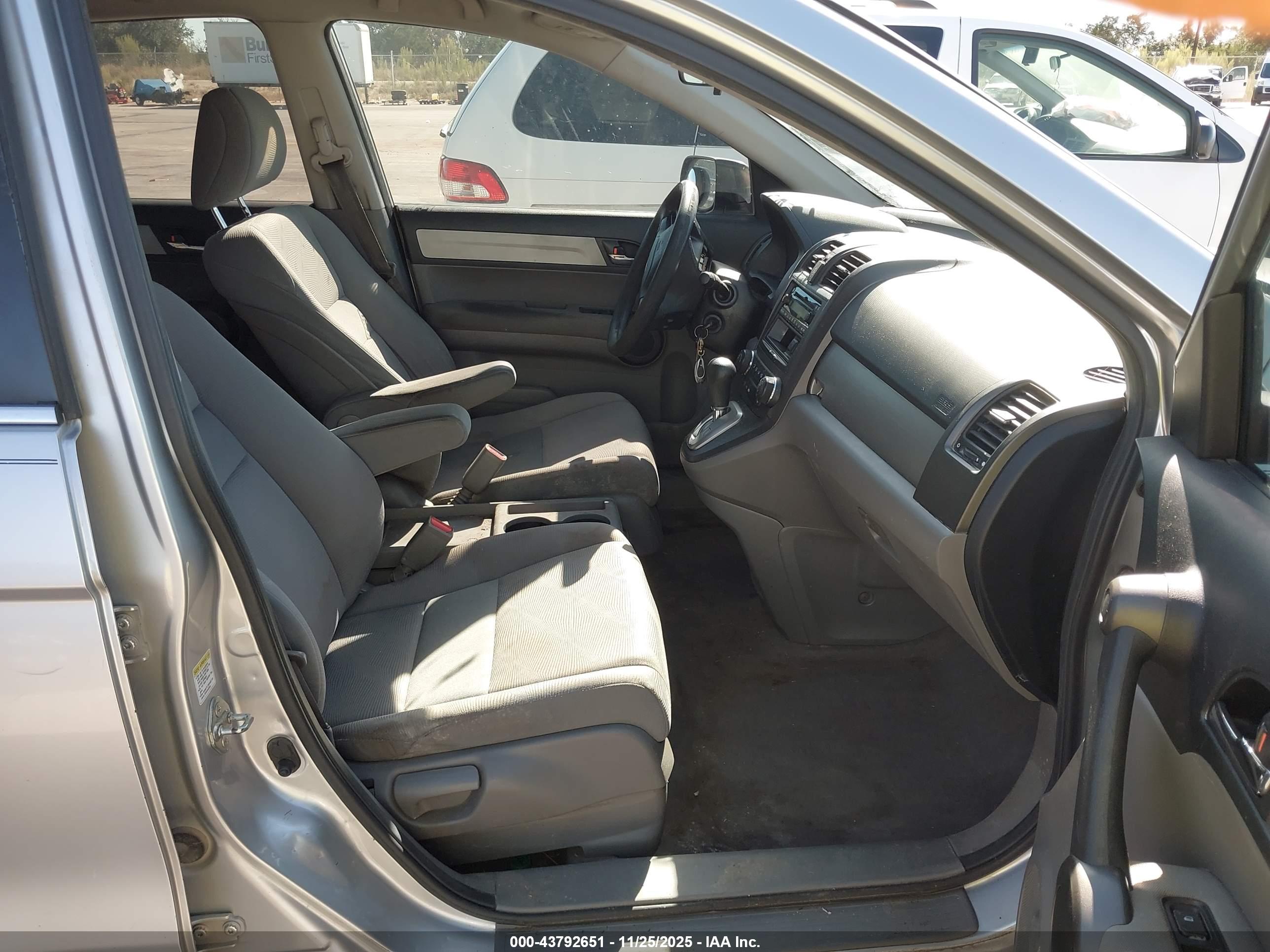 HONDA CR-V image 5