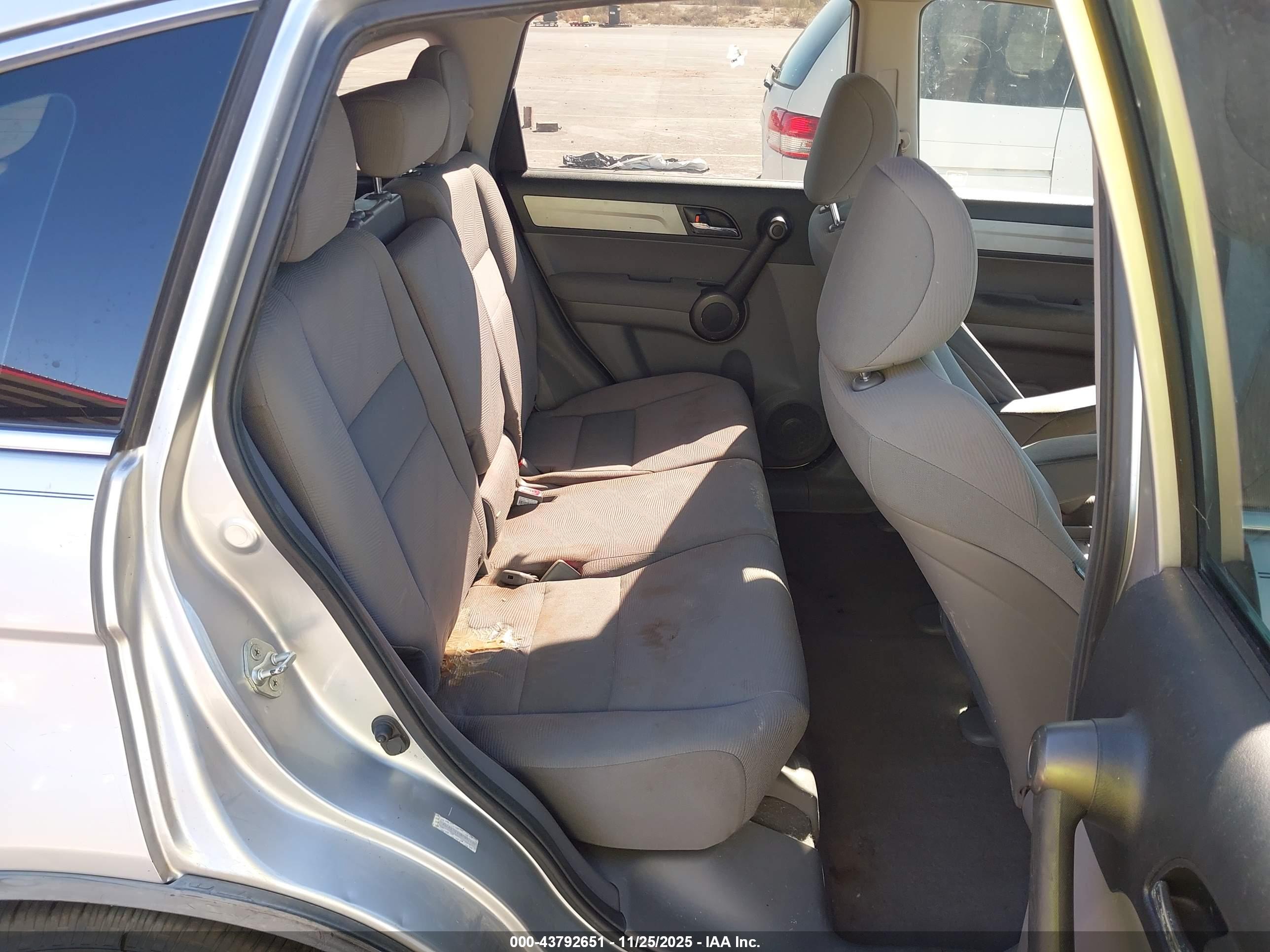 HONDA CR-V image 8
