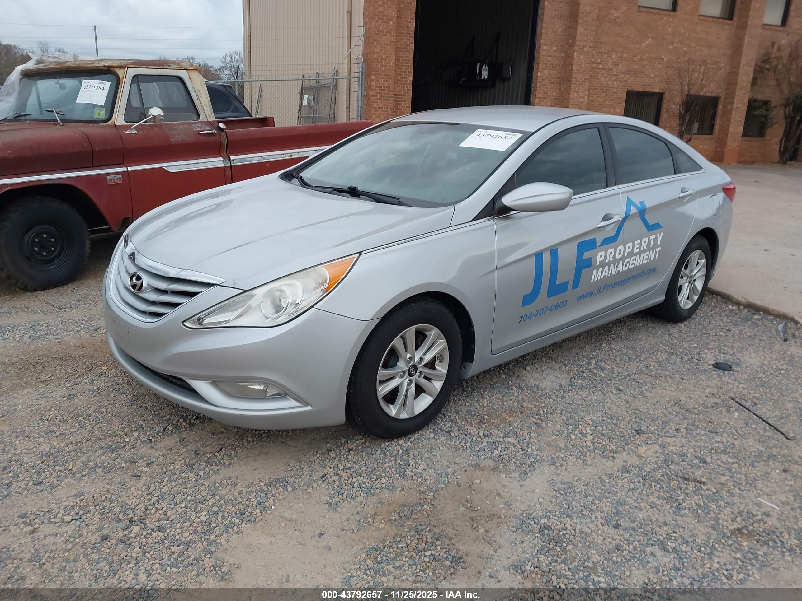HYUNDAI SONATA image 2