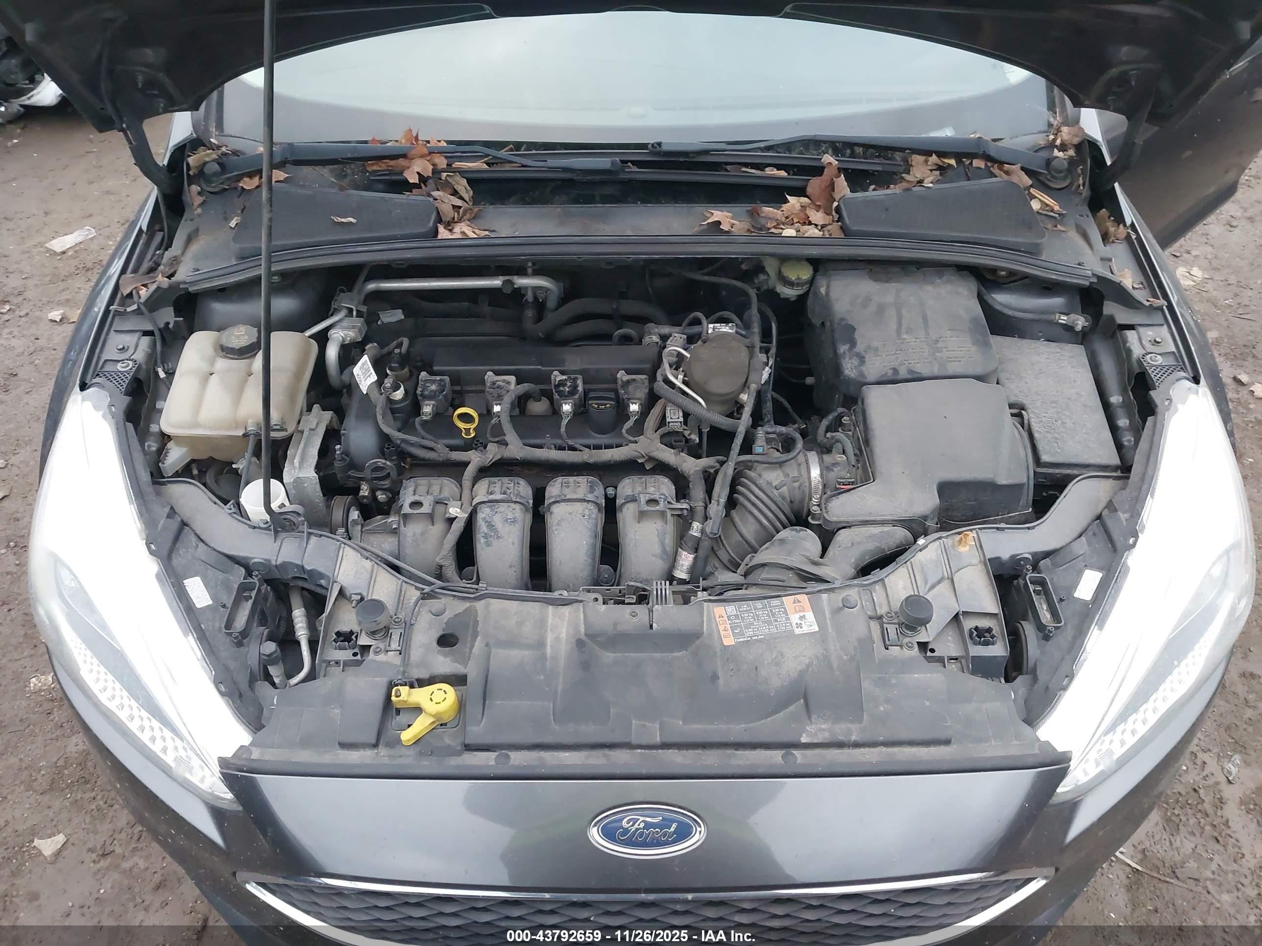 FORD FOCUS image 10
