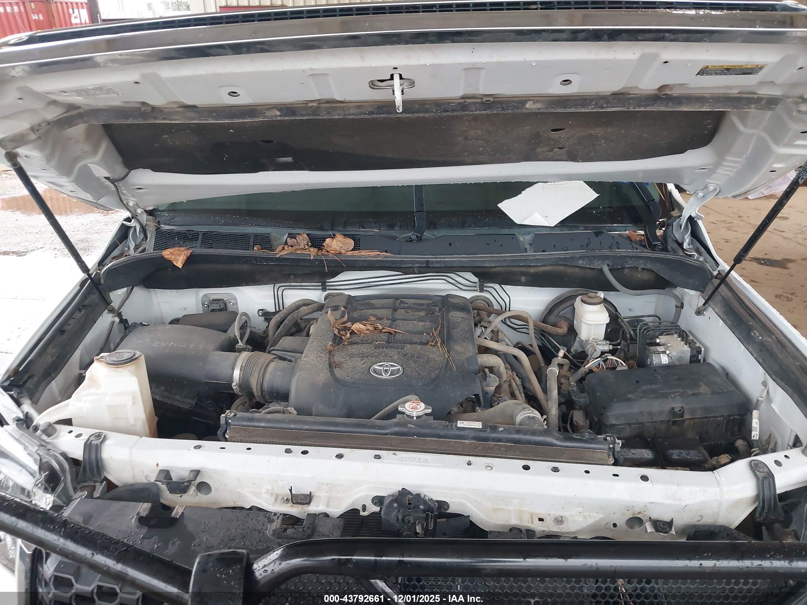 TOYOTA TUNDRA image 10