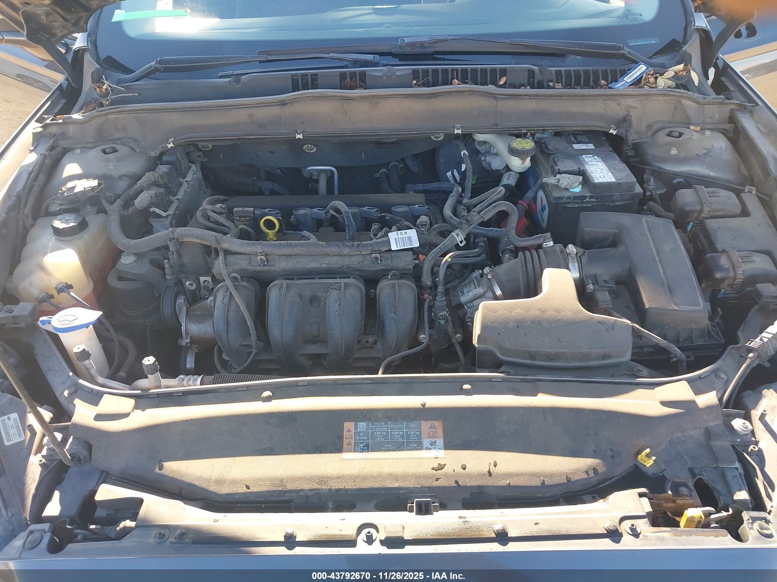 FORD FUSION image 10