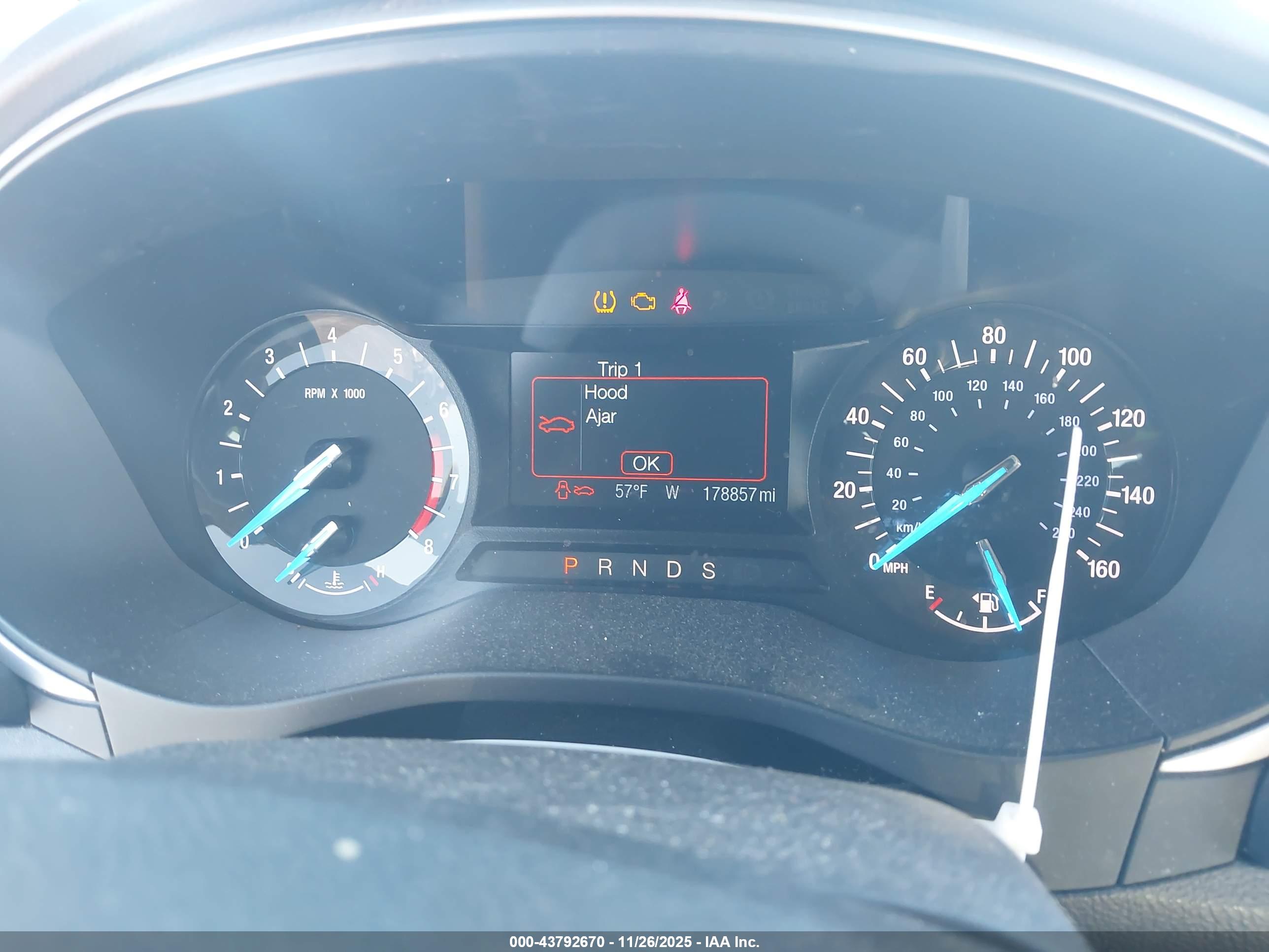 FORD FUSION image 7