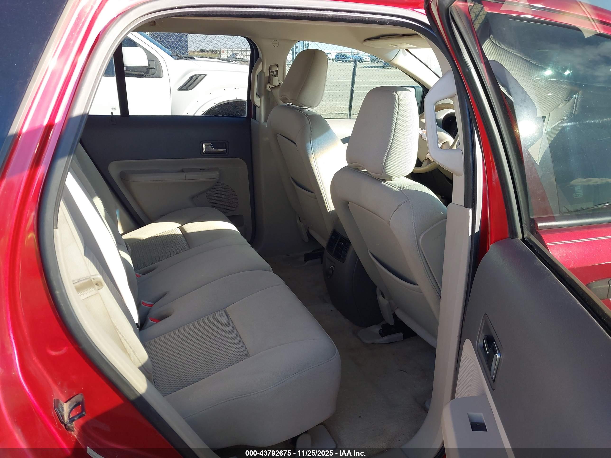FORD EDGE image 8