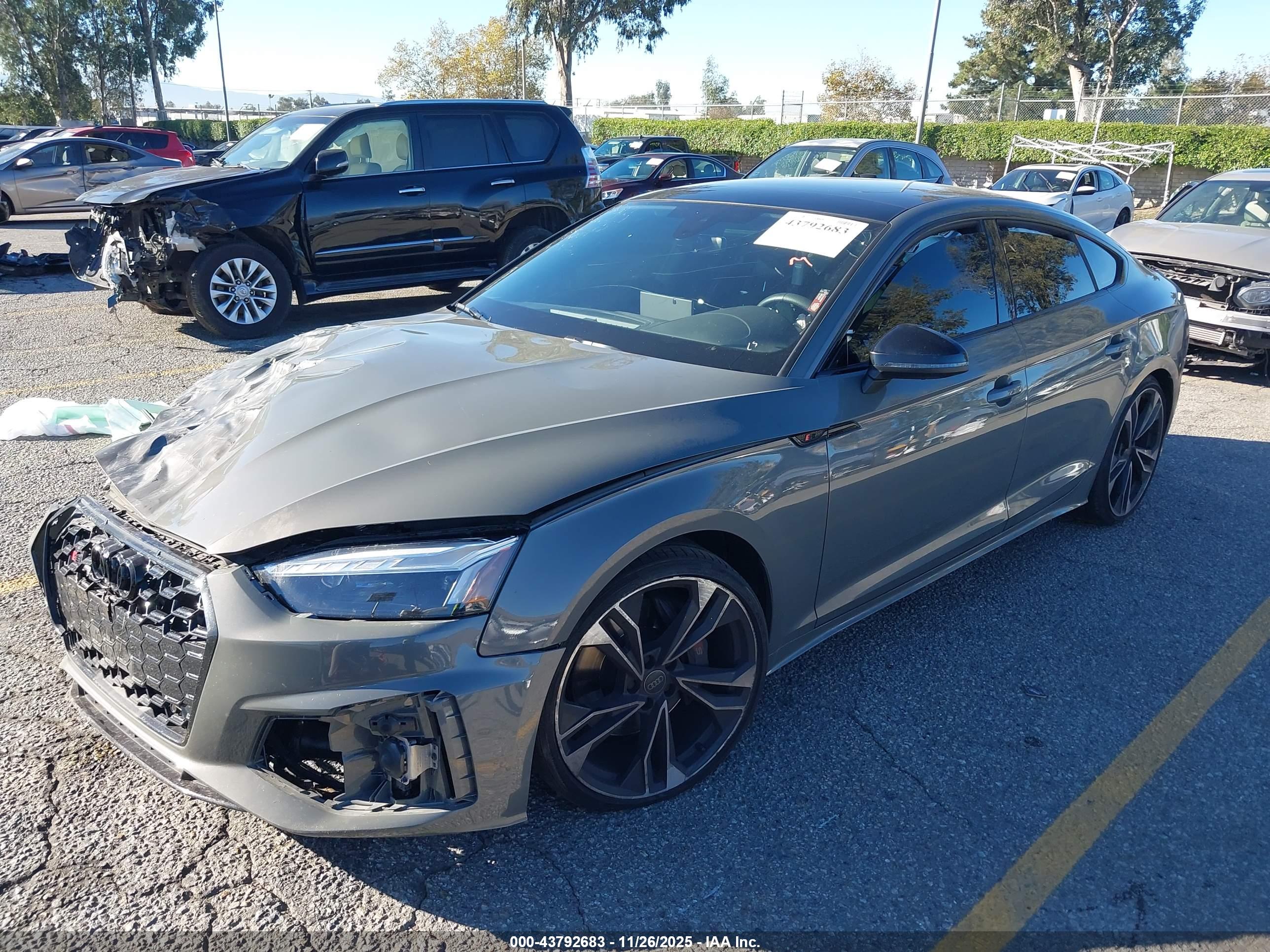 AUDI S5 image 2
