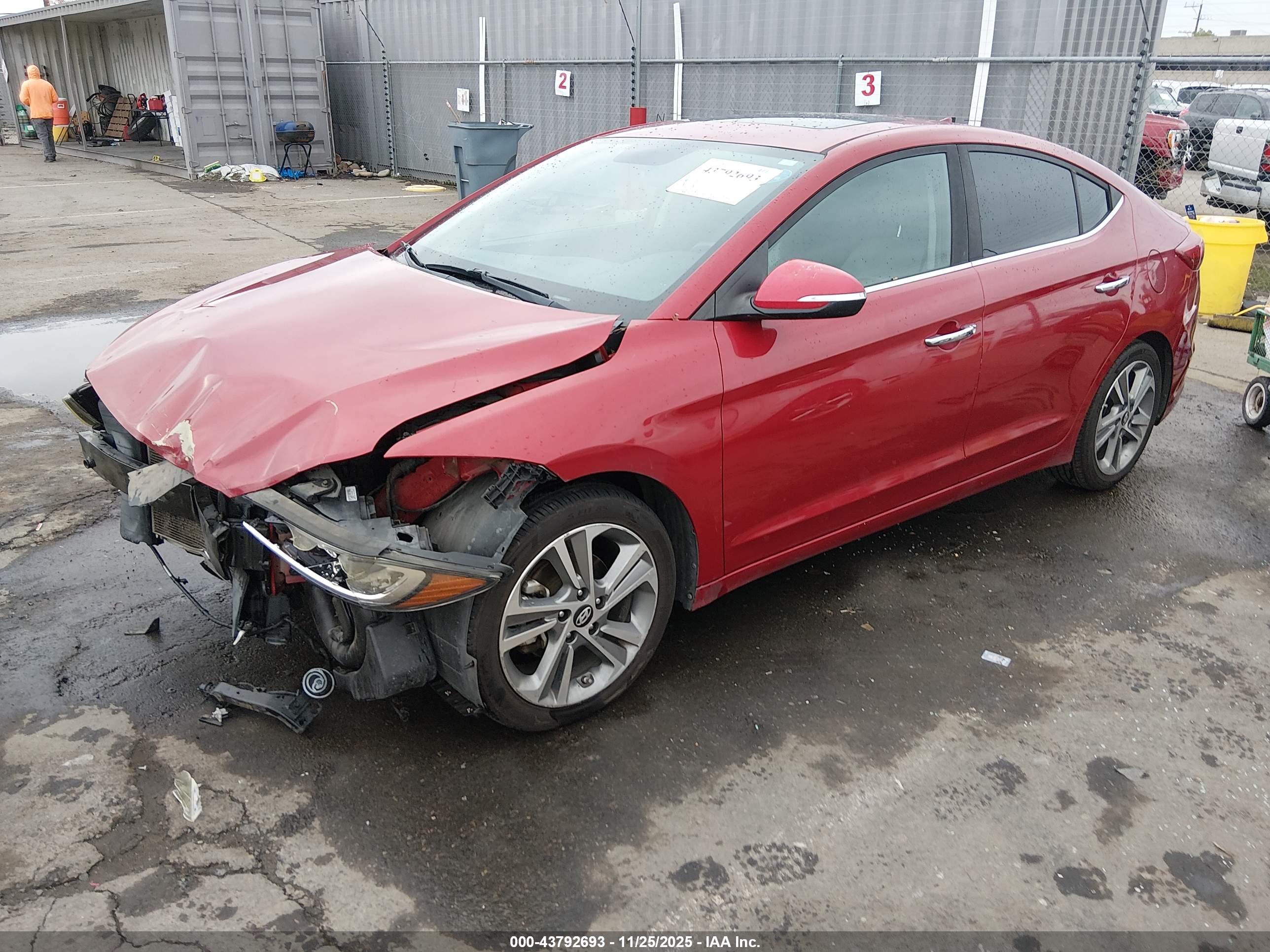 HYUNDAI ELANTRA image 2