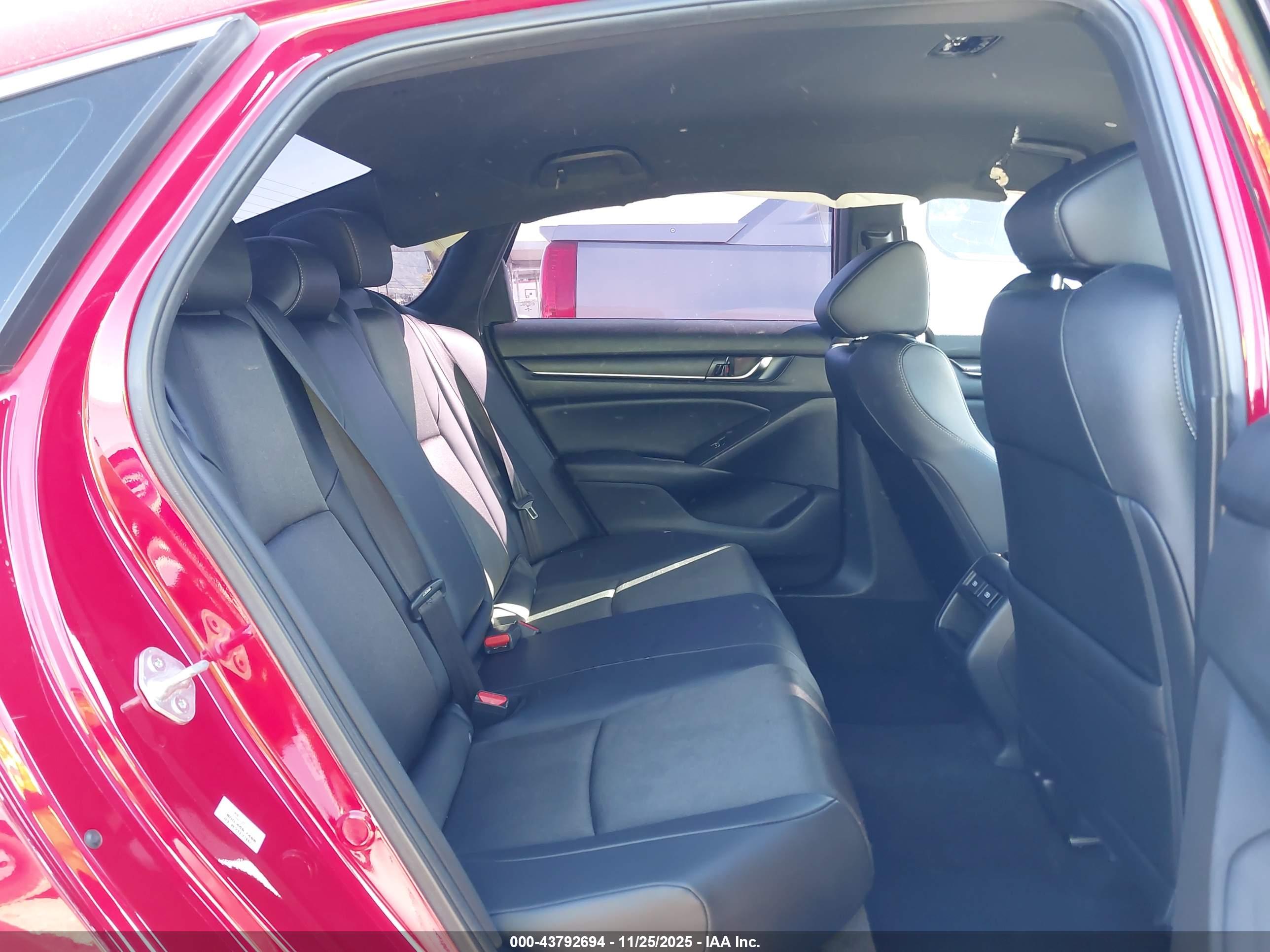 HONDA ACCORD image 8
